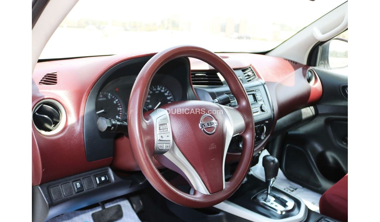 Nissan Navara 2019 | SE | 4X4 PETROL | DOUBLE CABIN | WITH GCC SPECS AND EXCELLENT CONDITION