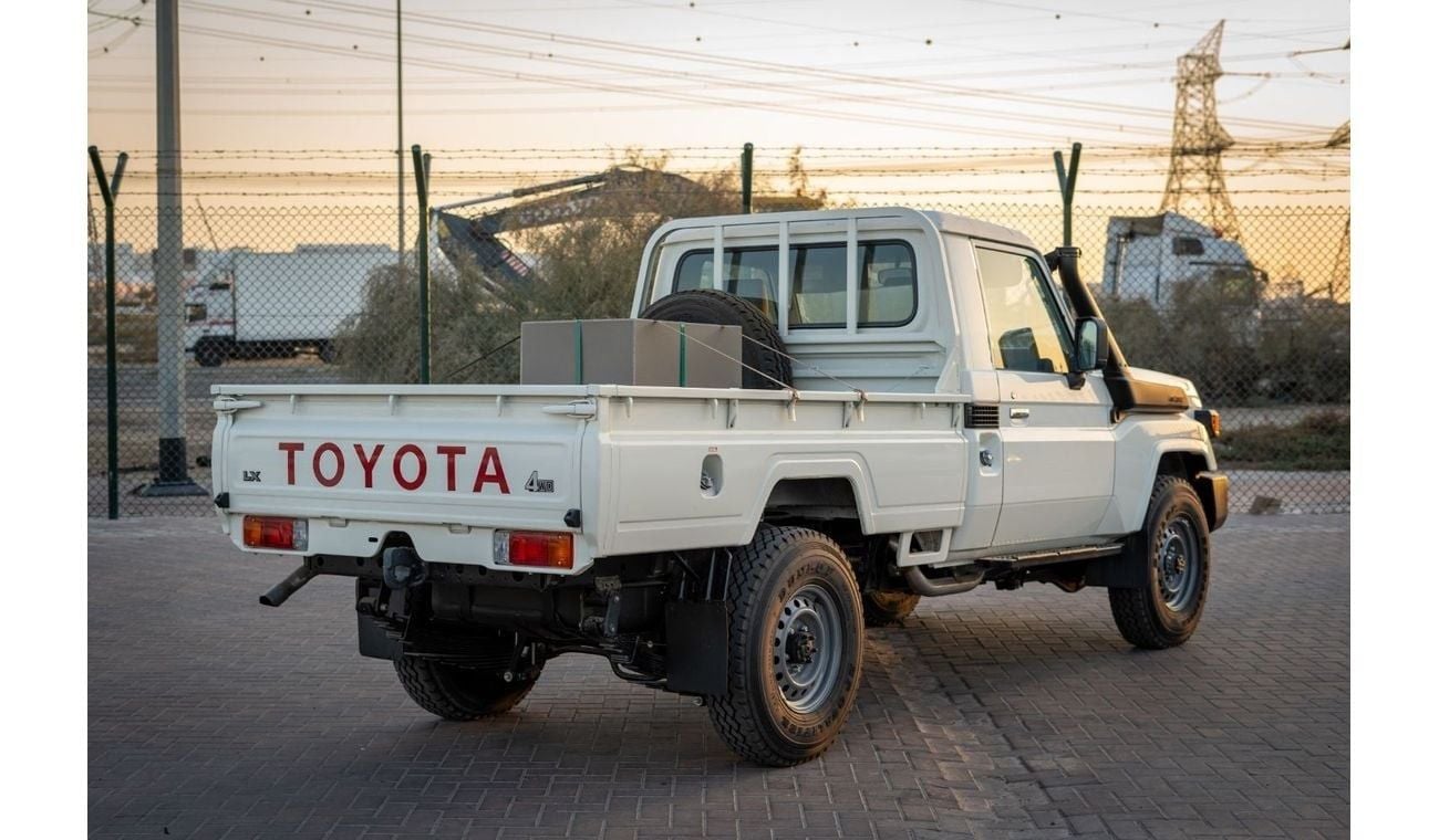 Toyota Land Cruiser Pick Up LC 79 SINGLE CABIN 2.8 DSL AUTOMATIC 2024 MODEL