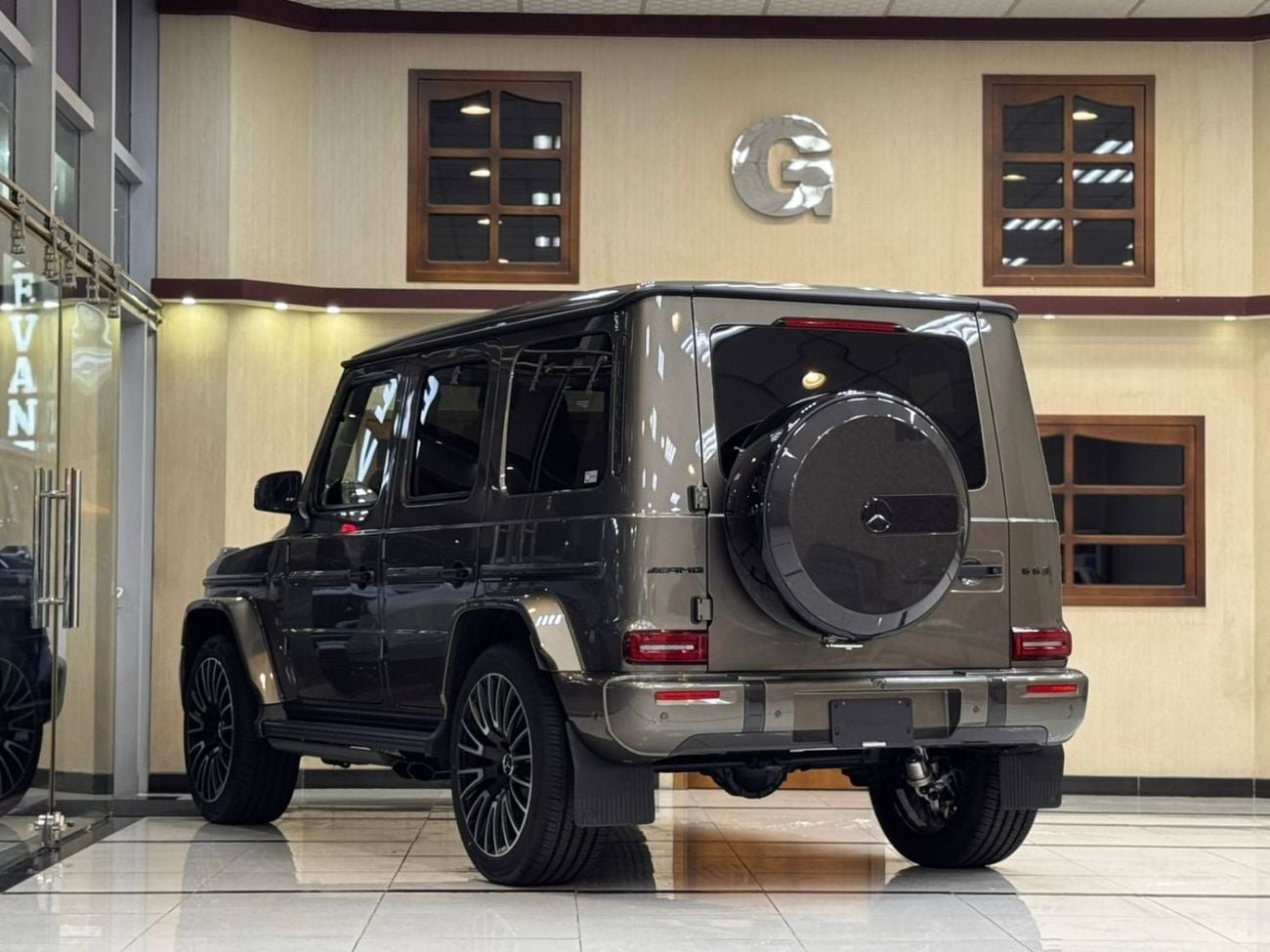 مرسيدس بنز G 63 AMG STD DOUBLE NIGHT PACKAGE 2026
