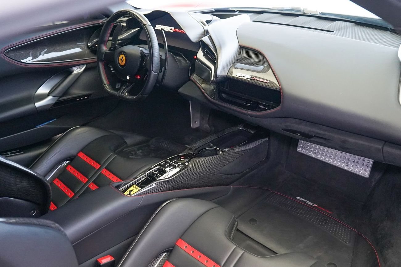 فيراري SF90 ستراديل