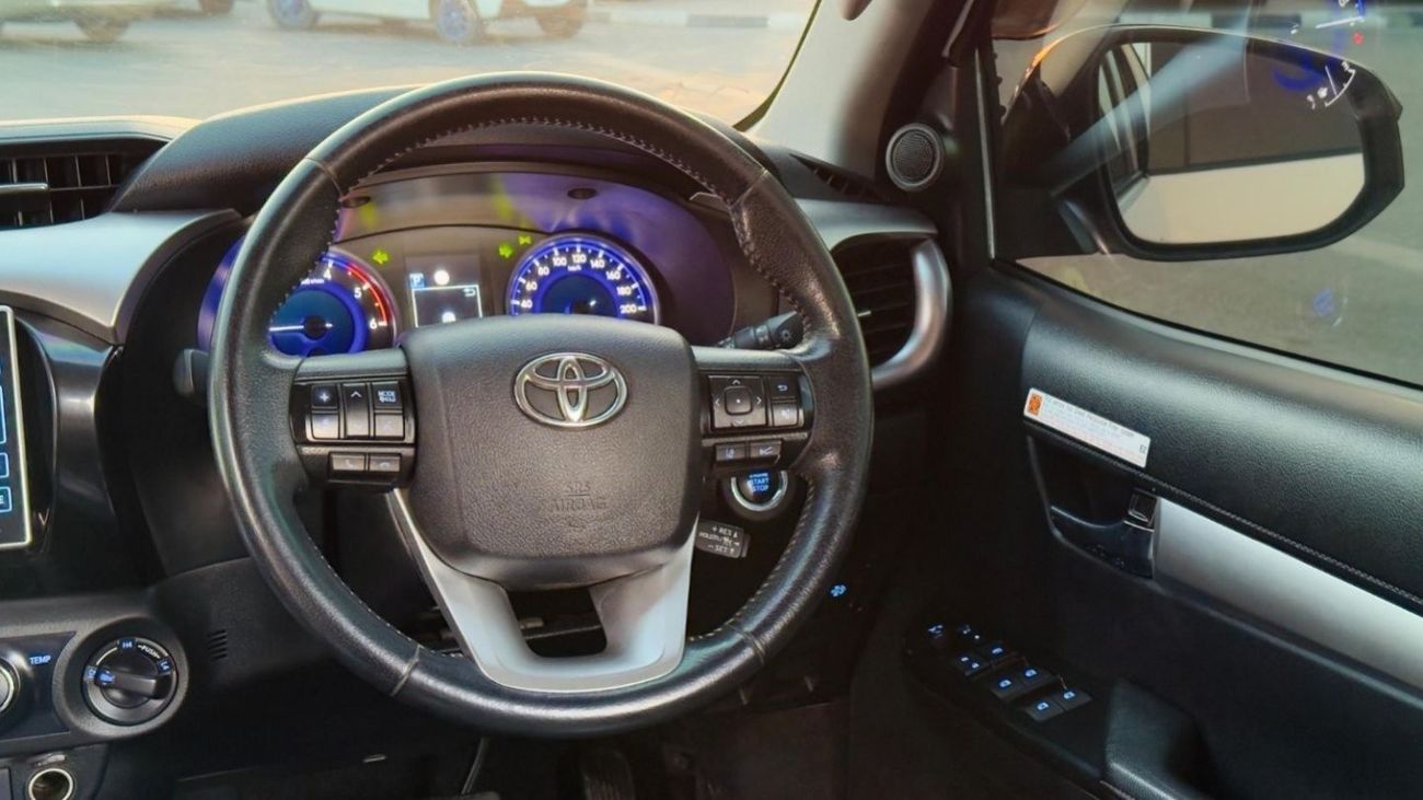 Toyota Hilux DOUBLE CABIN | PREMIUM BULL BAR WITH LED LIGHTS | 2019 | RHD | 2.8L DIESEL ENGINE | AIR SNORKEL