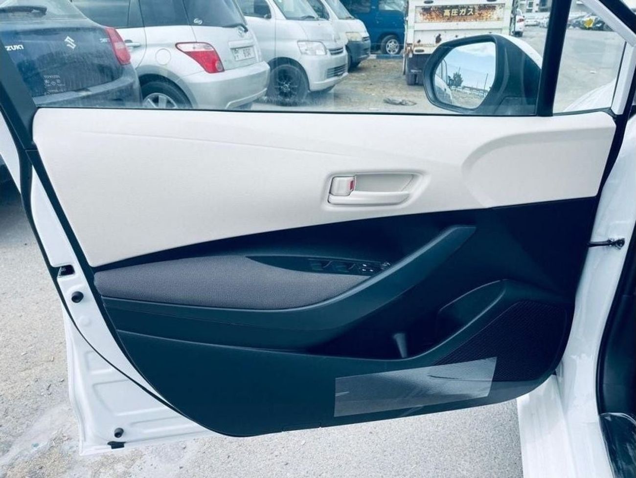 Toyota Corolla TOYOTA COROLLA 1.6L BASIC OPTION GCC SPECS 2024 MODEL EXPORT PRICE 66000 AED