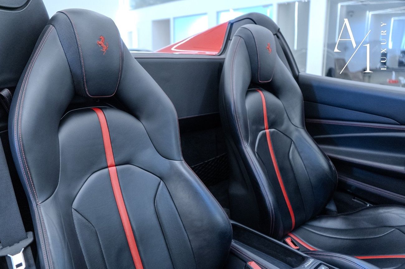 Ferrari F8 Spider 3.9T V8 2021 Ferrari F8 Spider, Carbon Fiber Package, Excellent Condition, European Specs