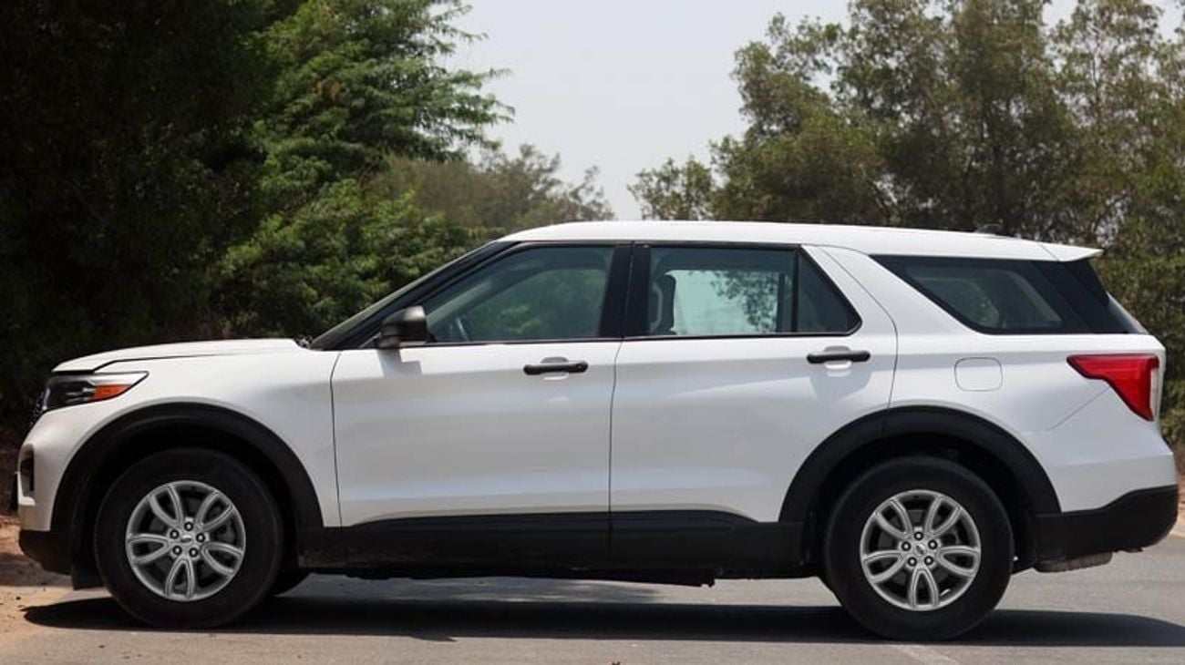 فورد إكسبلورر Base 100A 3.3L 4WD || 24 Months Agency Warranty || Complete service history available