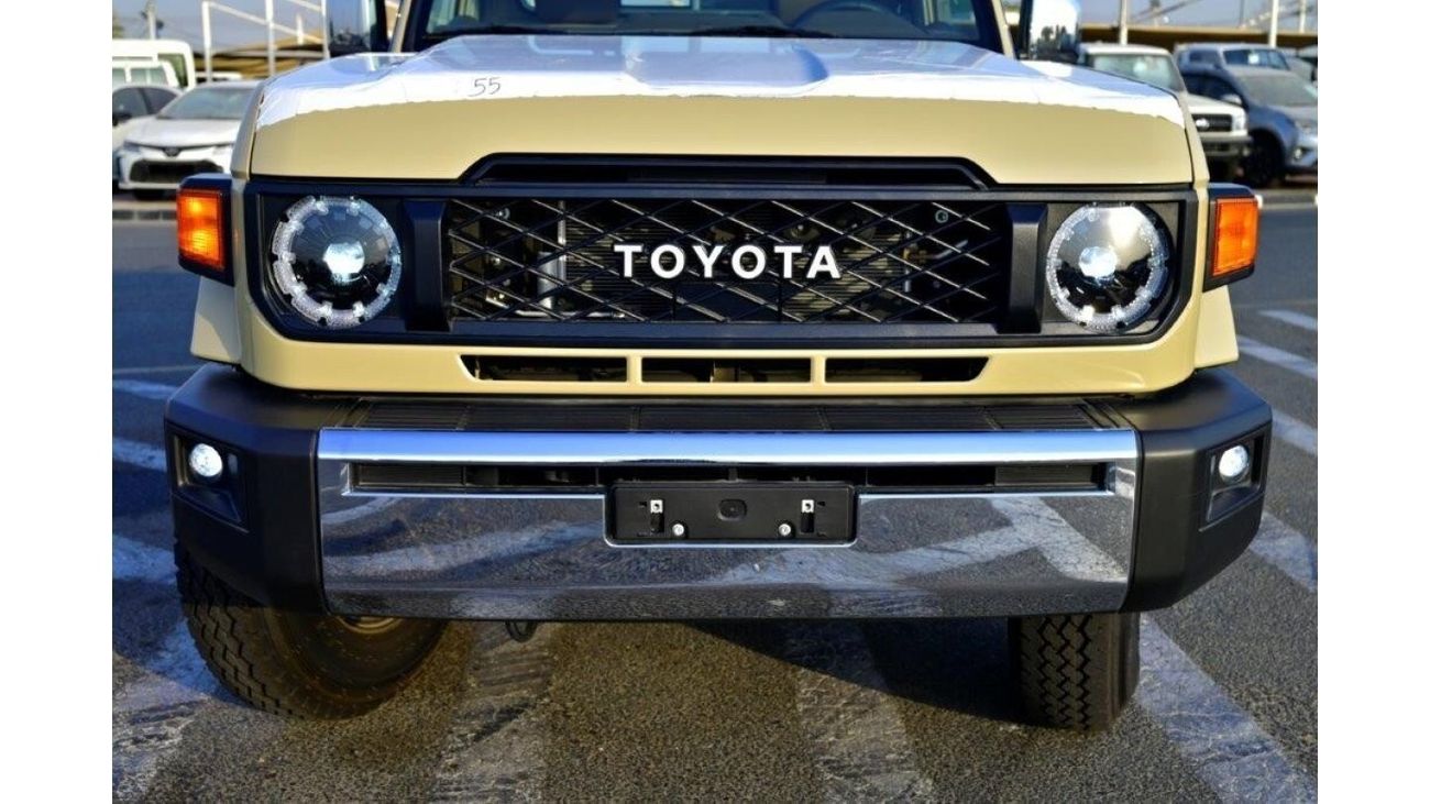 تويوتا لاند كروزر بيك آب 4.0L V6 Petrol Automatic