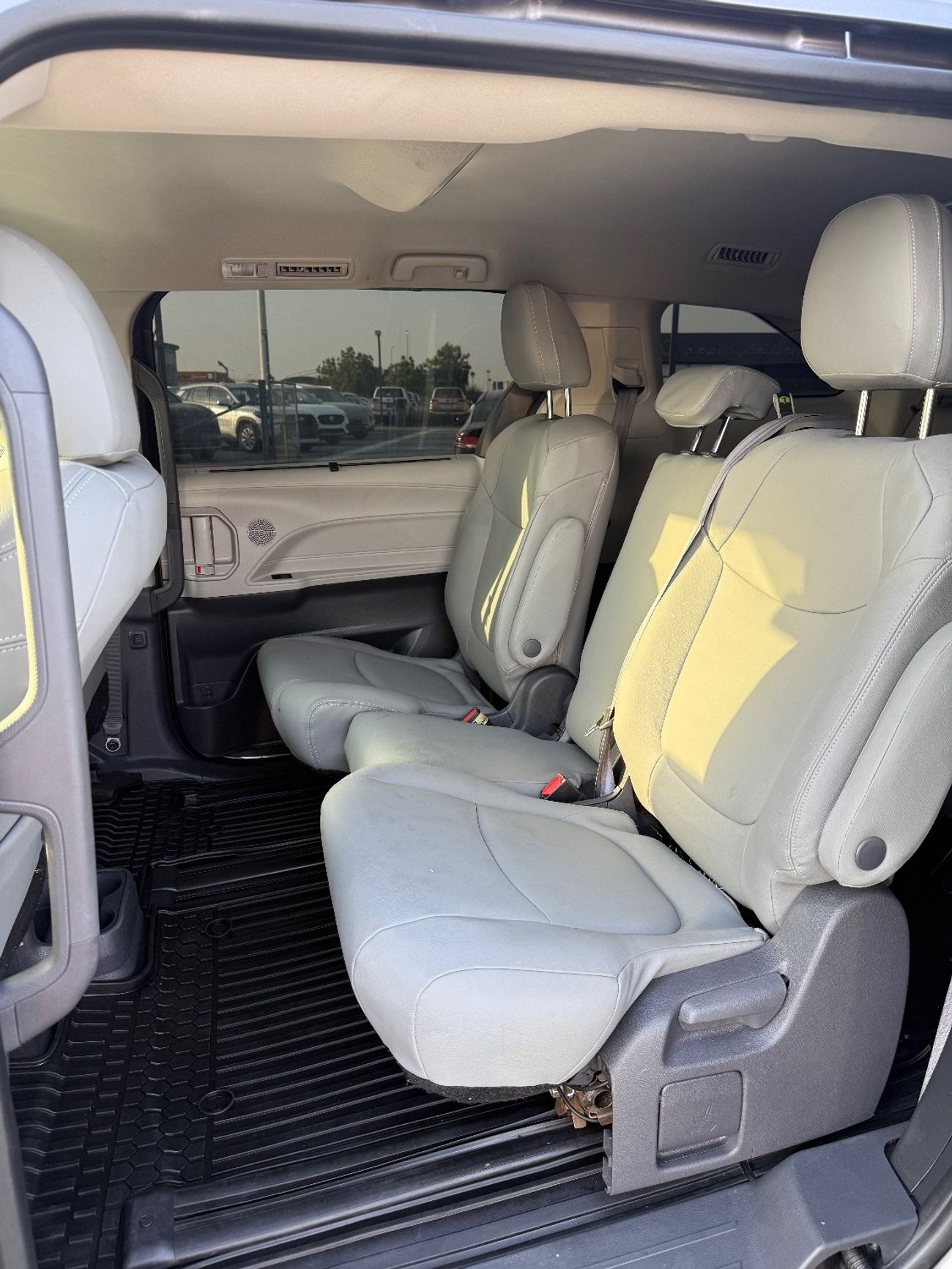 Toyota Sienna 2021 TOYOTA SIENNA LE HYBRID IMPORTED FROM USA