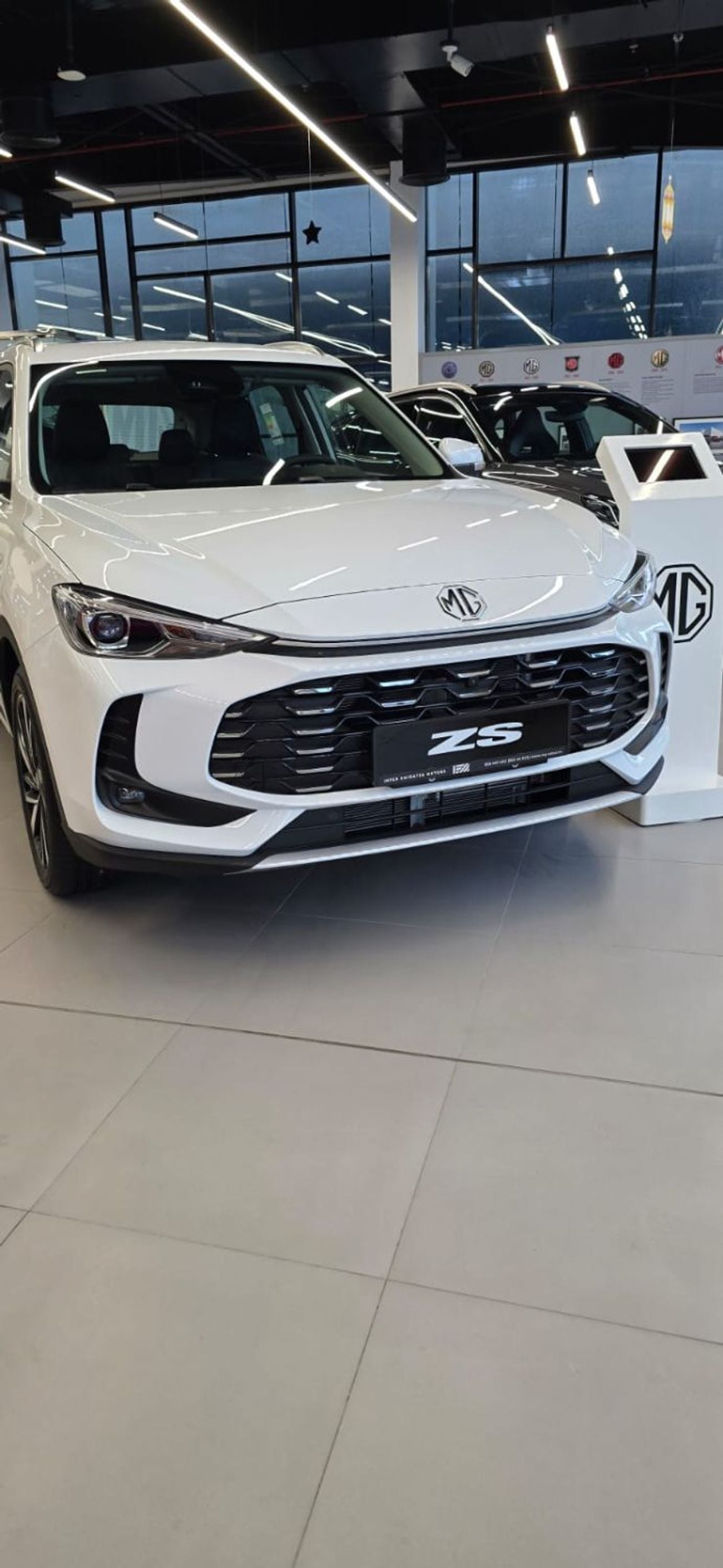 MG ZST MG ZS 2025 face lift ,LUX ,GCC , agency warranty 6 years or 200000 KM