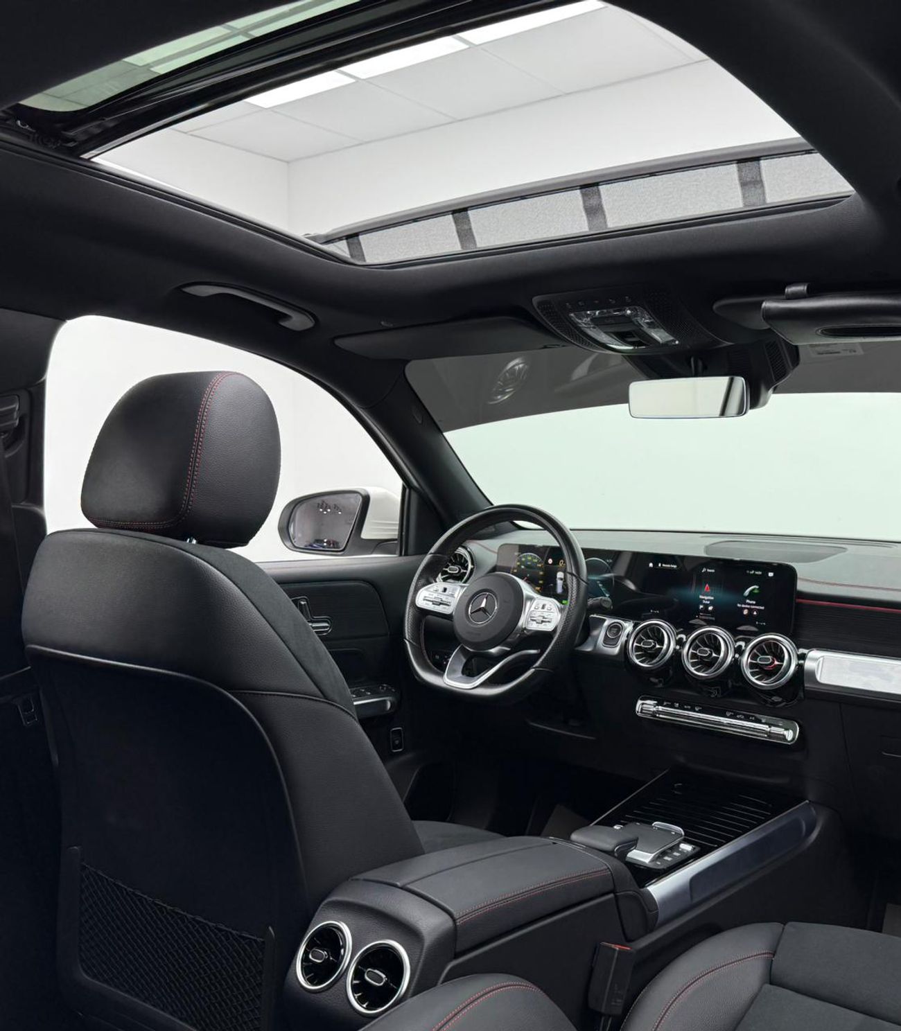 Mercedes-Benz EQB 350 2023 Mercedes EQB 350,Aency Warranty Till 2028, Full Service History, Excellent Condition, GCC