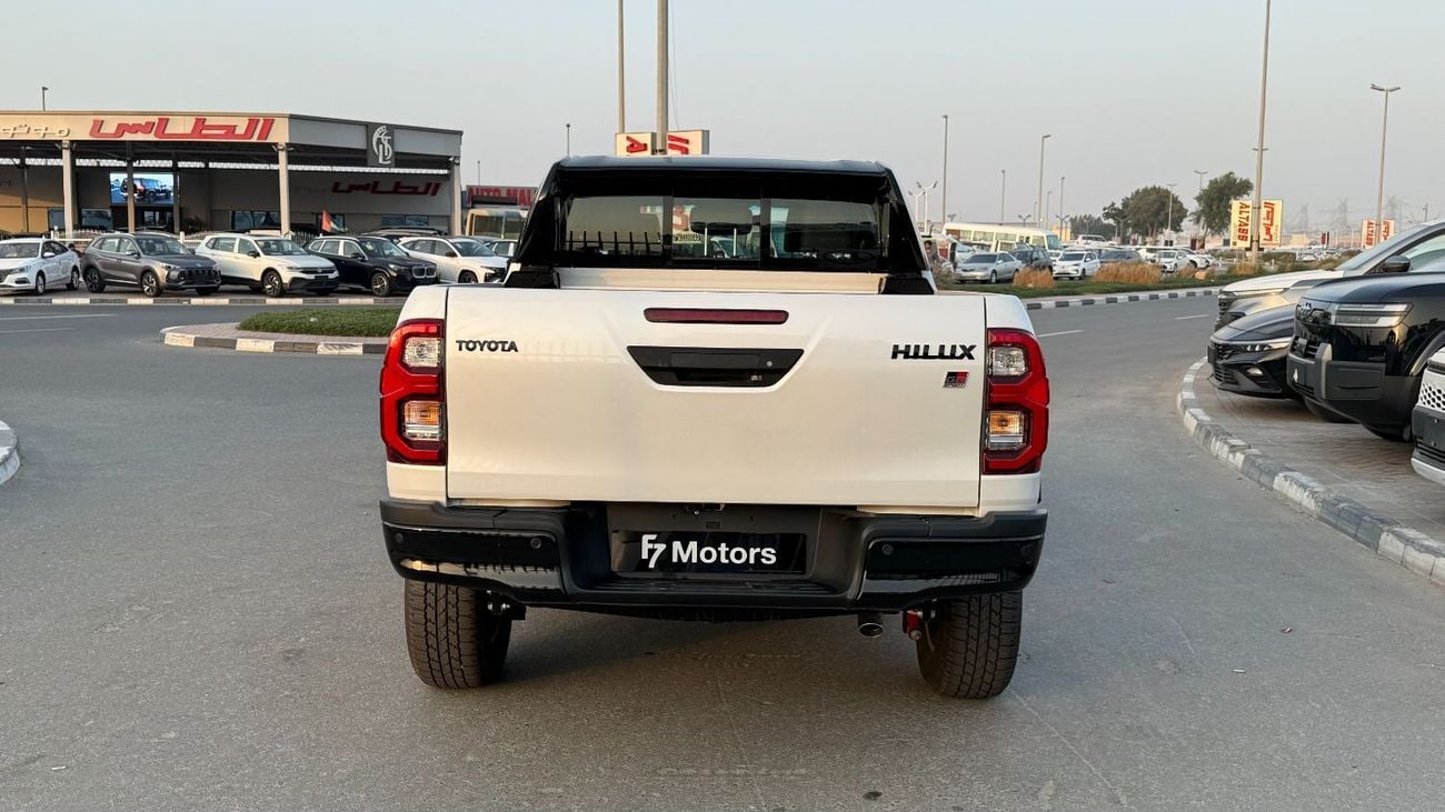تويوتا هيلوكس GR Sport 4.0L