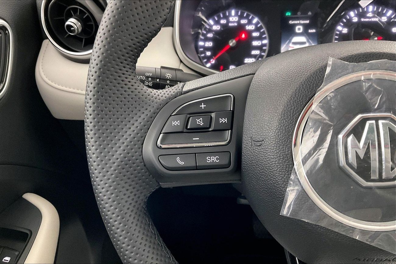 أم جي ZS Luxury | شامل الضمان | 0 ﺪﻔﻋﺓ ﺃﻮﻟﻯ