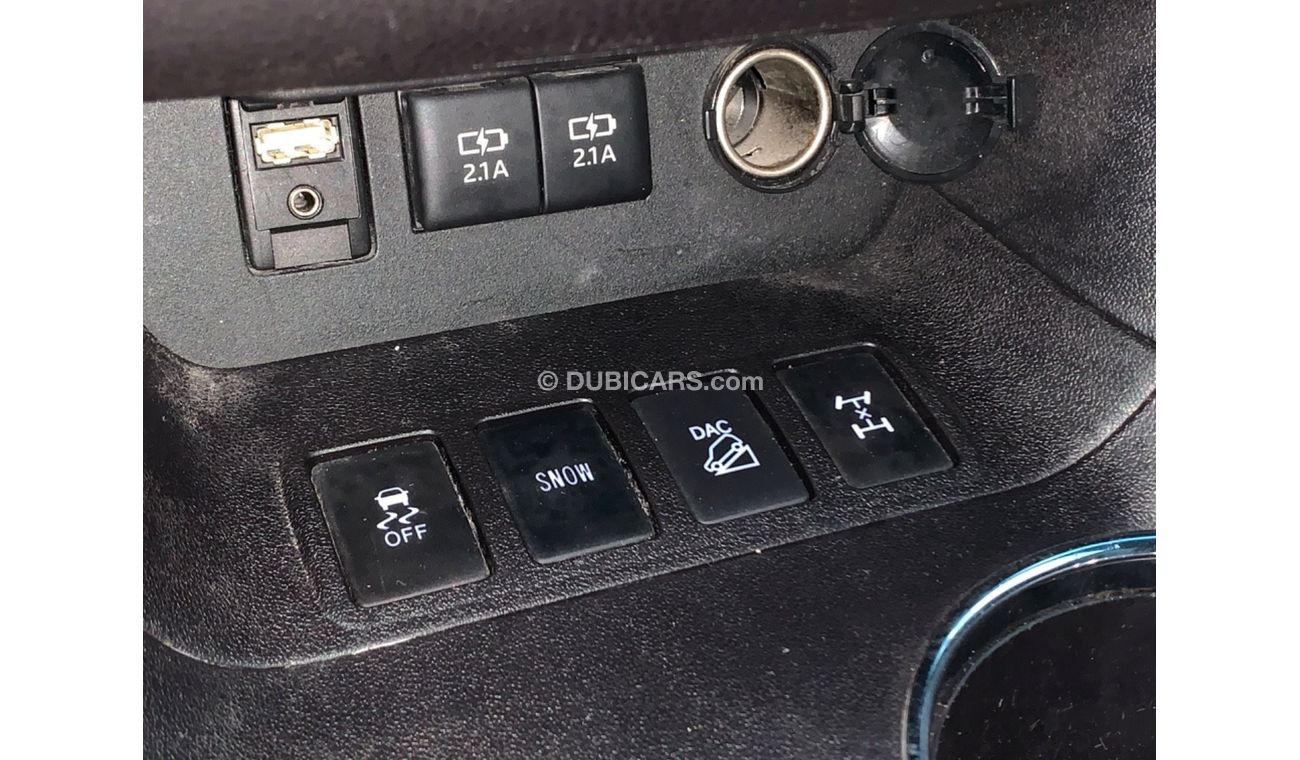 Toyota Highlander 2017 TOYOTA HIGHLANDER XLE 4x4