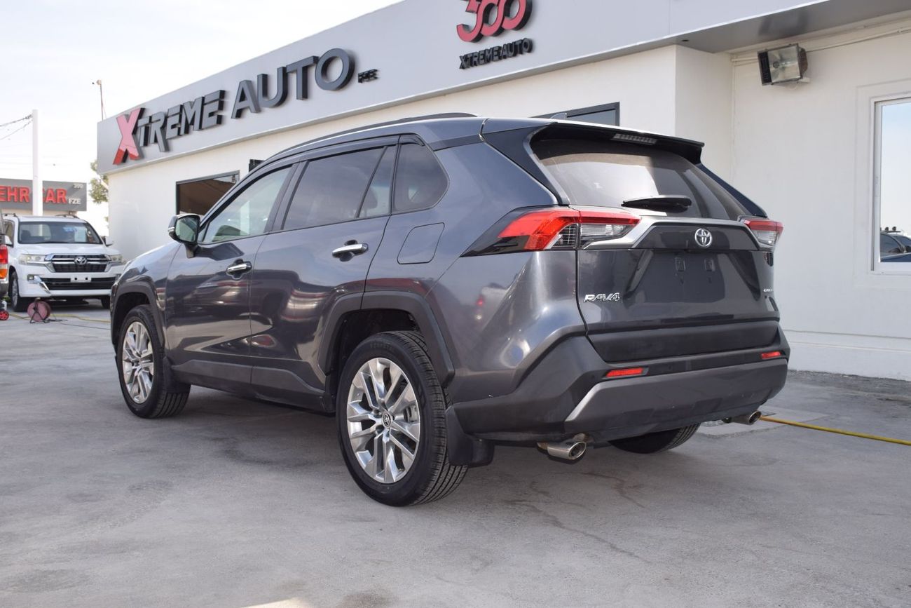 Toyota RAV4 LE 2.0L FWD