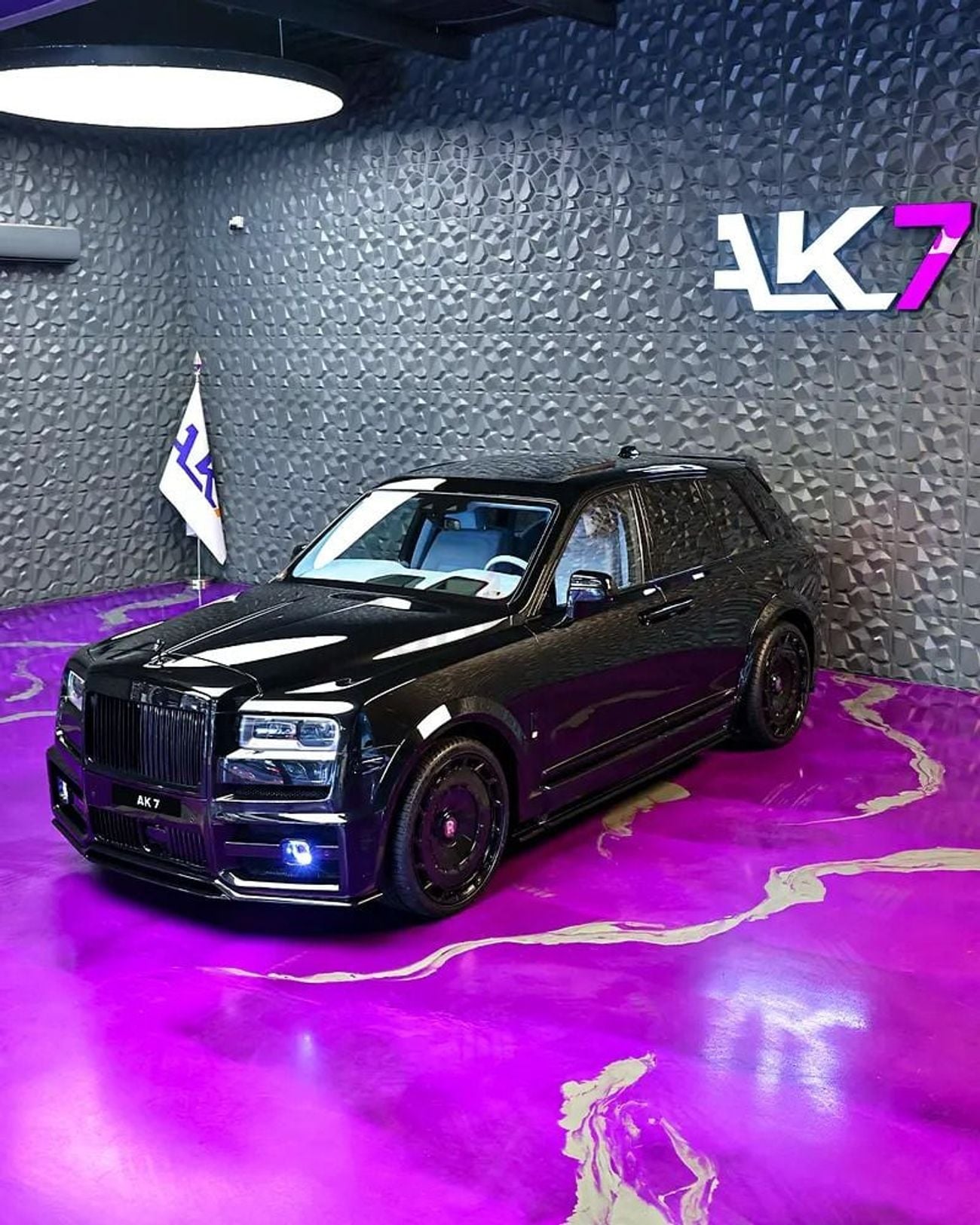 Rolls Royce Cullinan Rolls-Royce Cullinan Black Badge | Finance Available