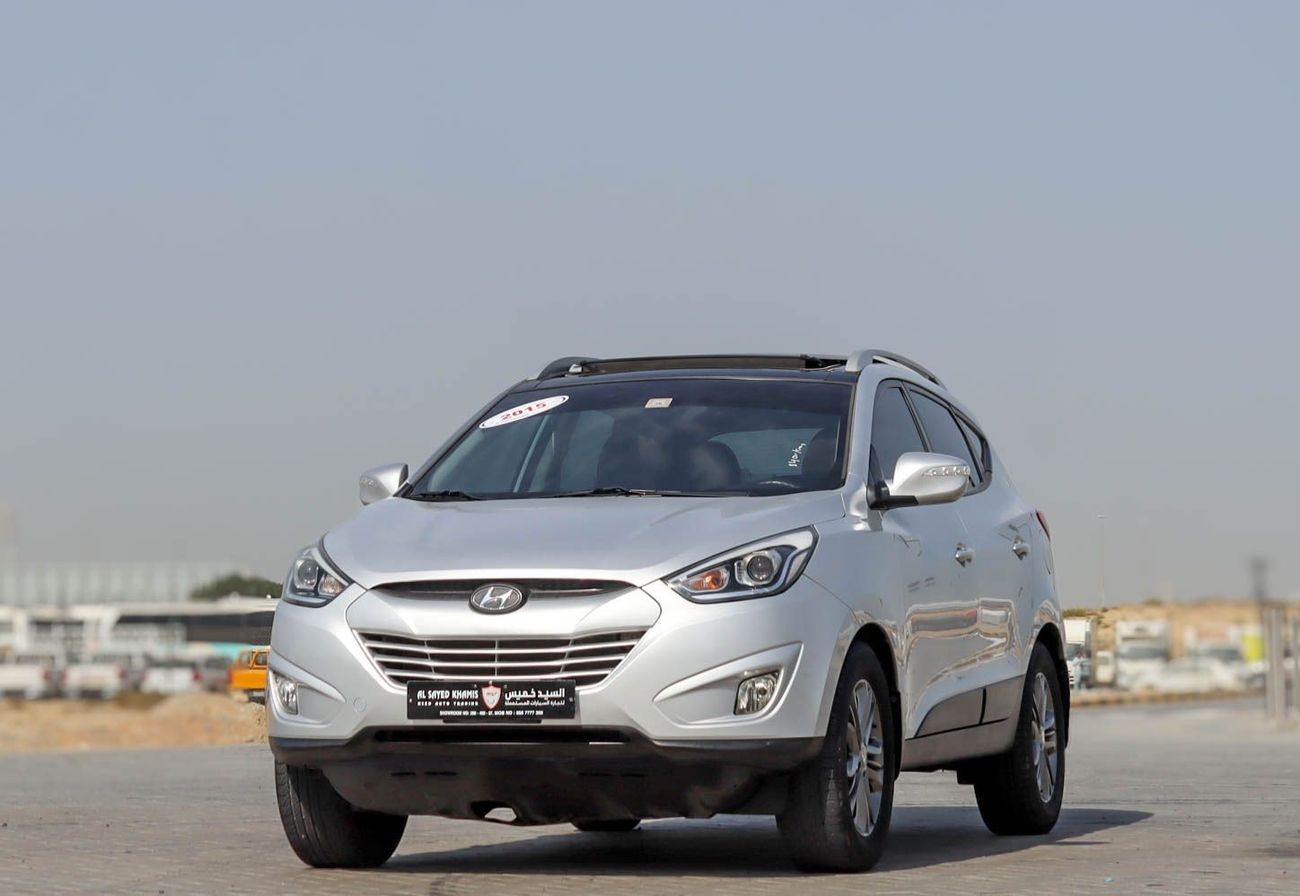 Hyundai Tucson SE 2.0L AWD Hyundai Tucson 2.0L 4WD 2015 GCC accident-free in excellent condition