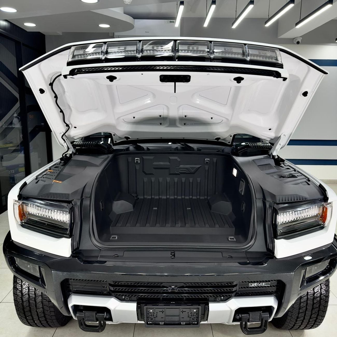 GMC Hummer EV SUV