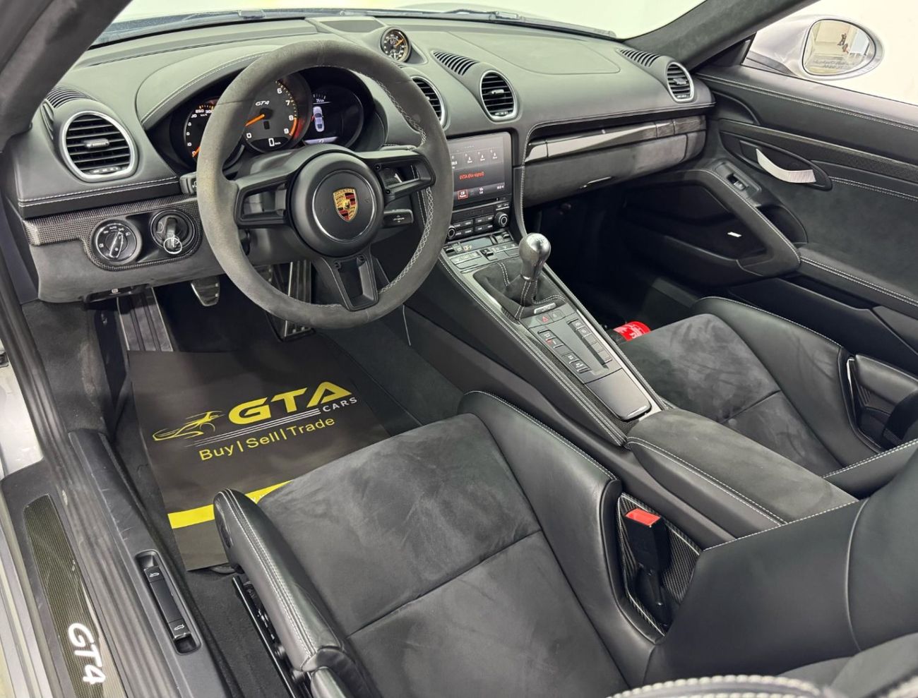 Porsche 718 Cayman GT4 4.0L (414 HP) M/T 2020 Porsche GT4, 2026 Porsche Warranty, Full Porsche Service History, Manual