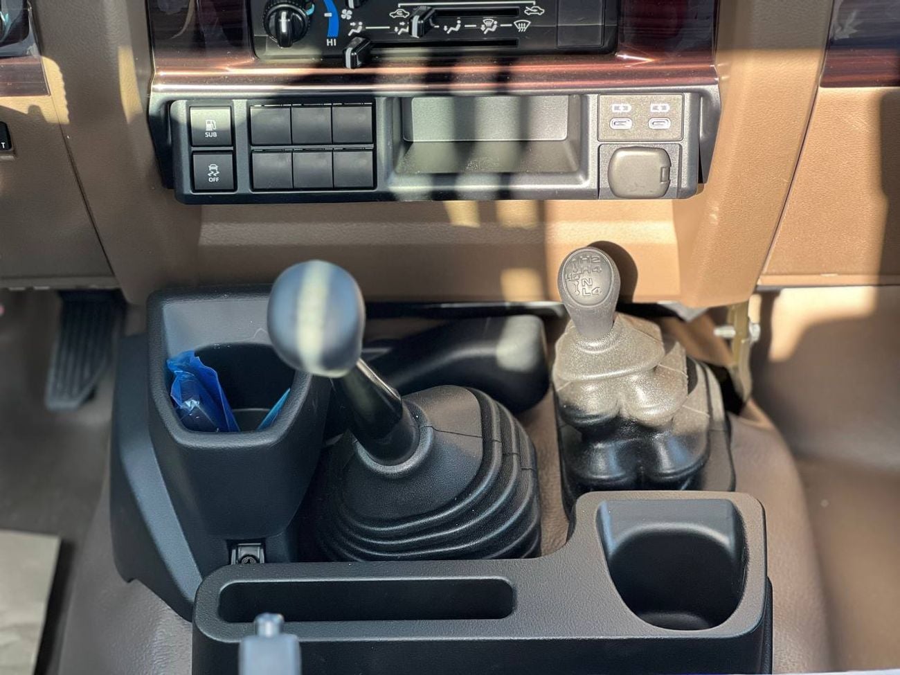 Toyota Land Cruiser Pick Up S/C LC79 2.8L DSL M/T // 2025 // HIGH OPTION WITH RADAR , DIFF LOCK , DVD&BACK CAMERA // SPECIAL OFF