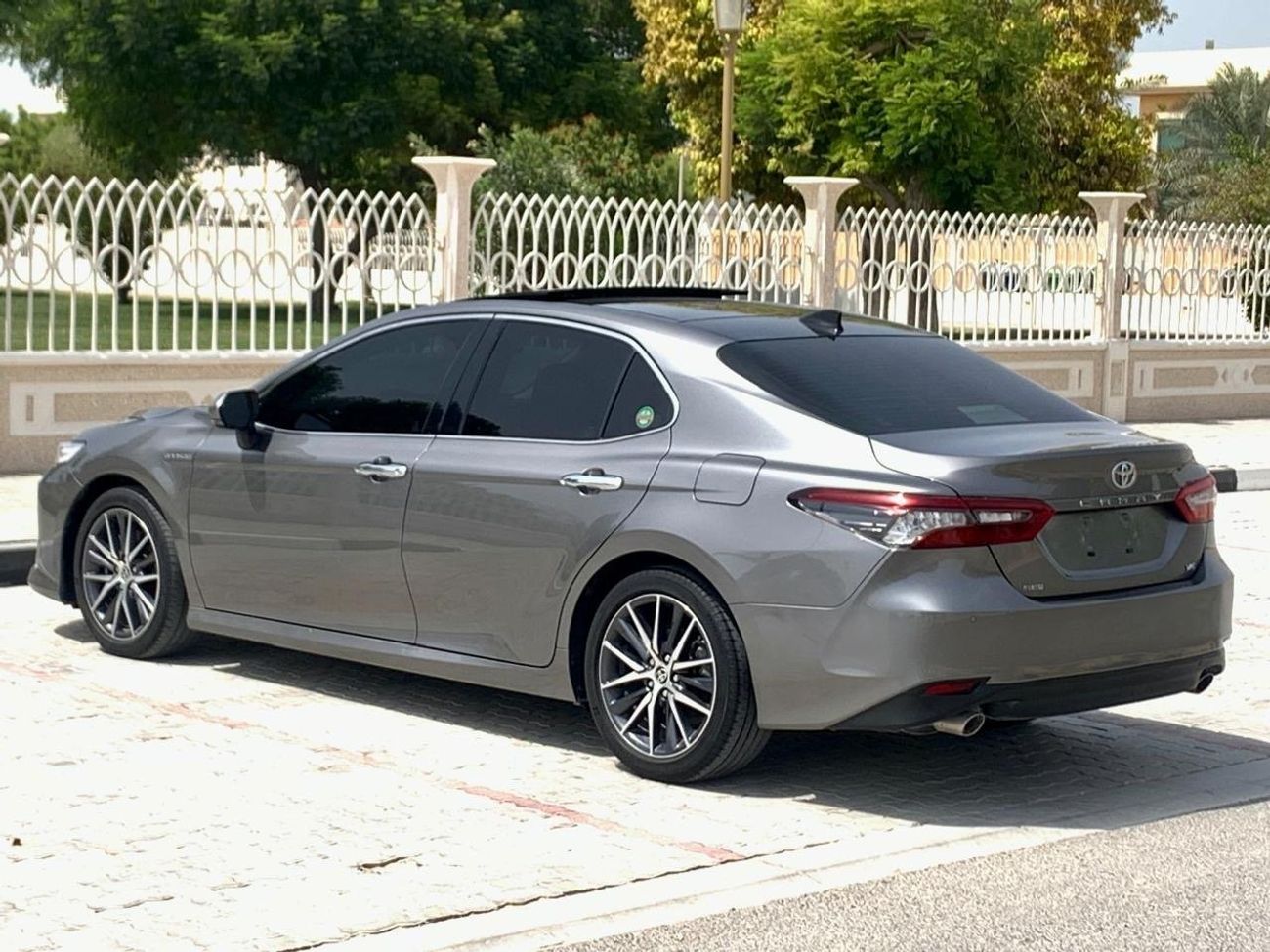 تويوتا كامري Toyota Camry SE+ 2022 - 3.5L,V6  Full Option,Panoramic, GCC Specs