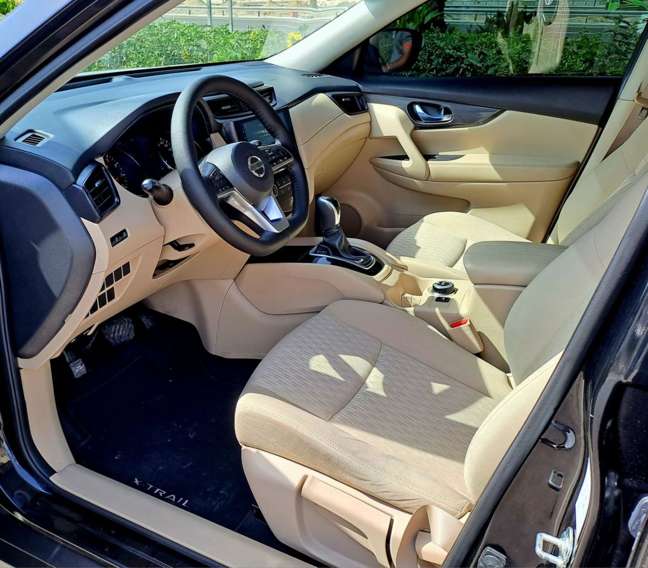 Nissan XTrail S 2.5L (169 HP) FWD (5 Seater) 2022 2.5L GCC (930/-MONTHLY)