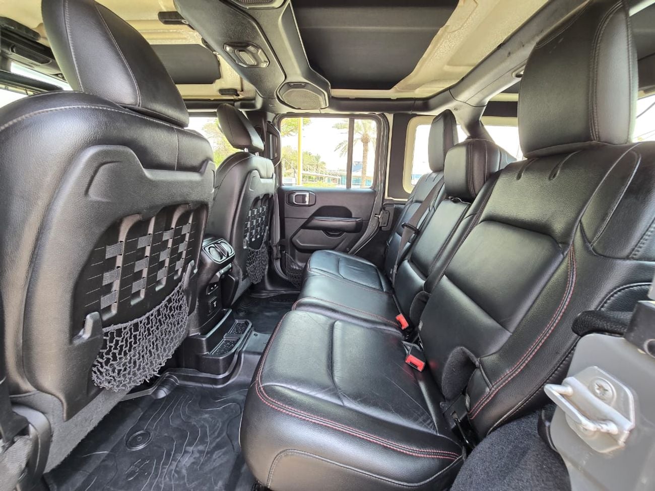 Jeep Wrangler Unlimited RUBICON 2019 GCC WELL MAINTAINED SINGLE OWNER IN MINT CONDITION