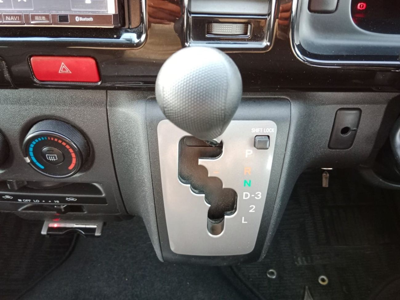 Toyota Hiace TOYOTA HIACE RIGHT HAND DRIVE(PM1182)