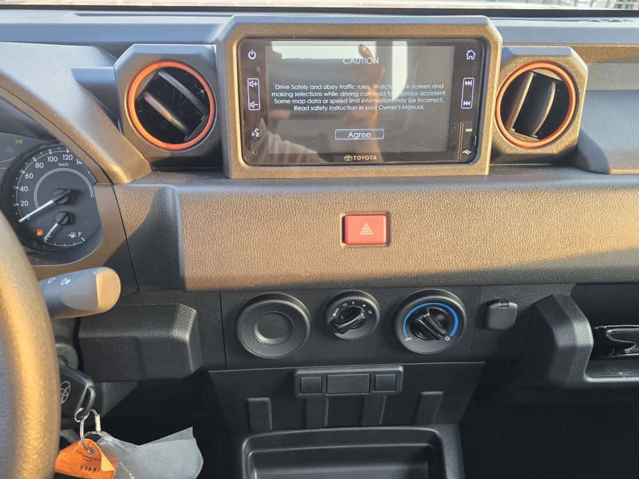 Toyota Tamaraw Toyota Tamaraw SC 2.4l A/T Diesel 4*2  2025 Black color