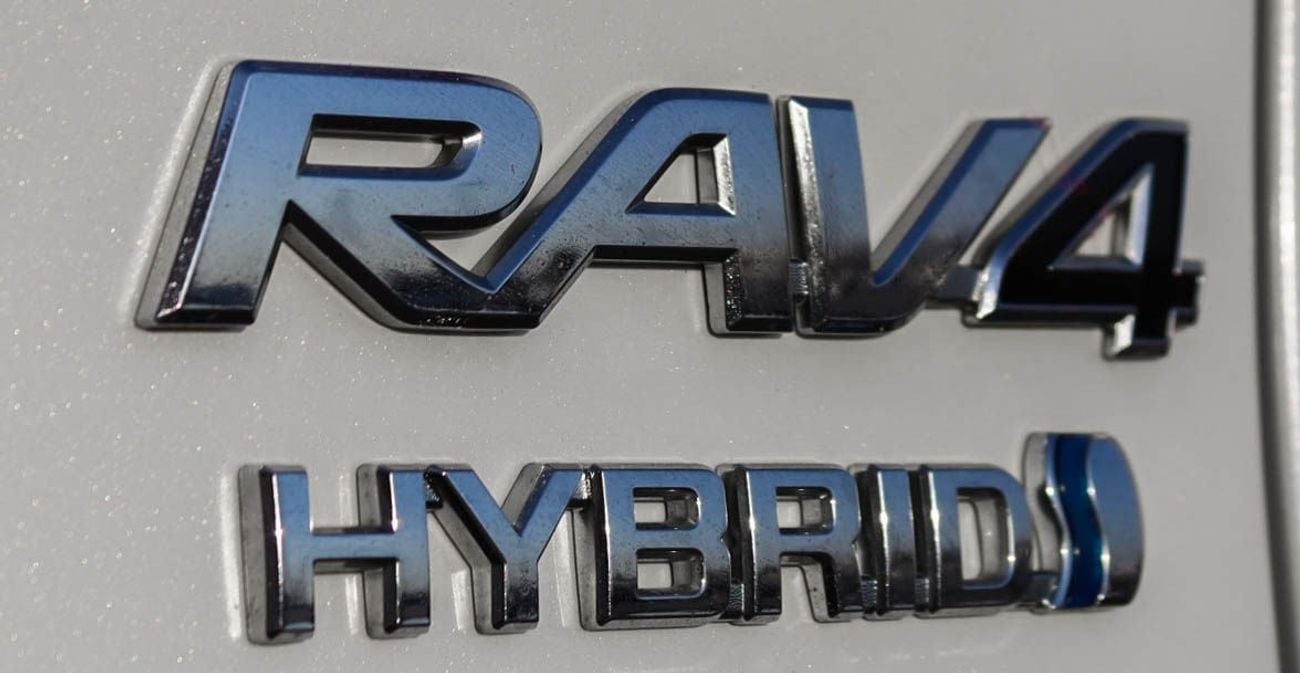 تويوتا راف ٤ تويوتا راف فور هايبرد | 2.5 لتر | 2019 | خليجية | خالية من الحوادث | بحالة ممتازة | 1380 شهرياً