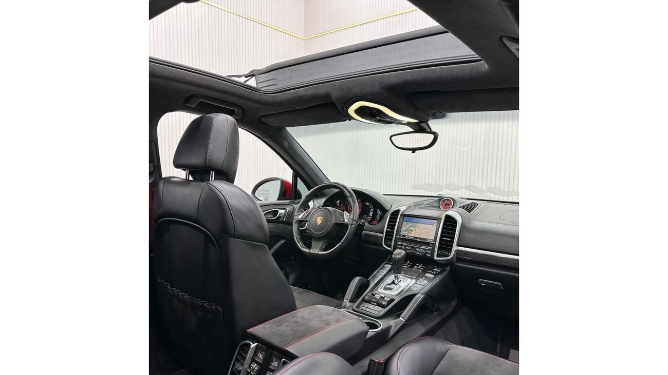 بورش كايان 2013 Porsche Cayenne GTS, Service History, Excellent Condition, GCC