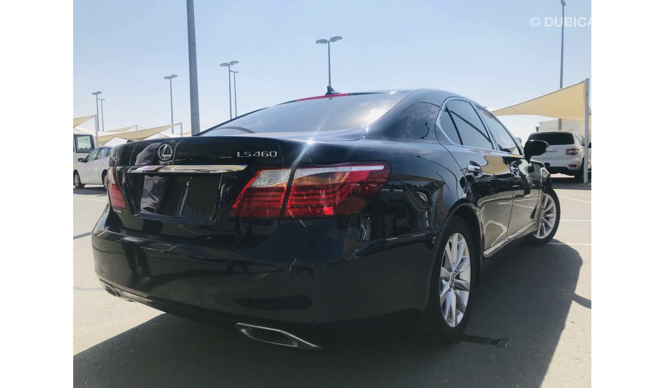 Lexus LS460 سياره نظيفه جدا بحاله ممتازه ضمان شاسيه جير ماكينه