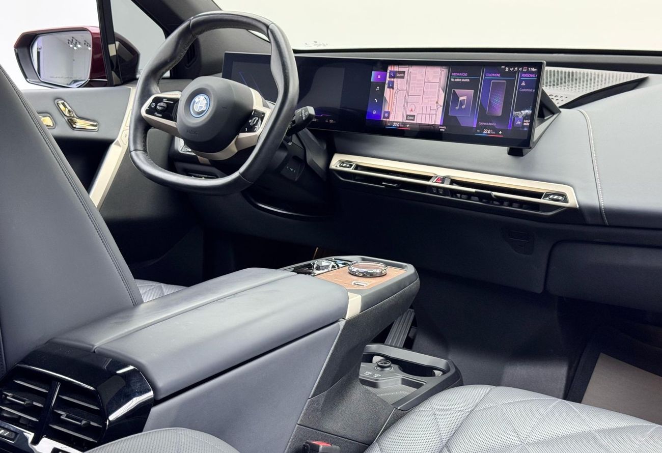 BMW iX xDrive40 2023 BMW iX xDrive40, 2028 BMW Warranty, 2029 BMW Service Pack, Very Low Km, GCC