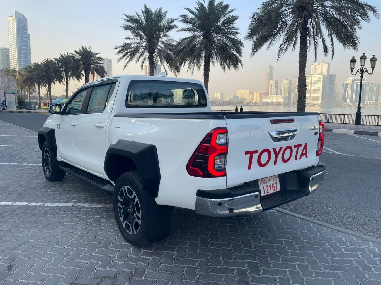 Toyota Hilux NEW HILUX 2.8 DIESEL  RIGHT HAND AUTOMATIC GEAR