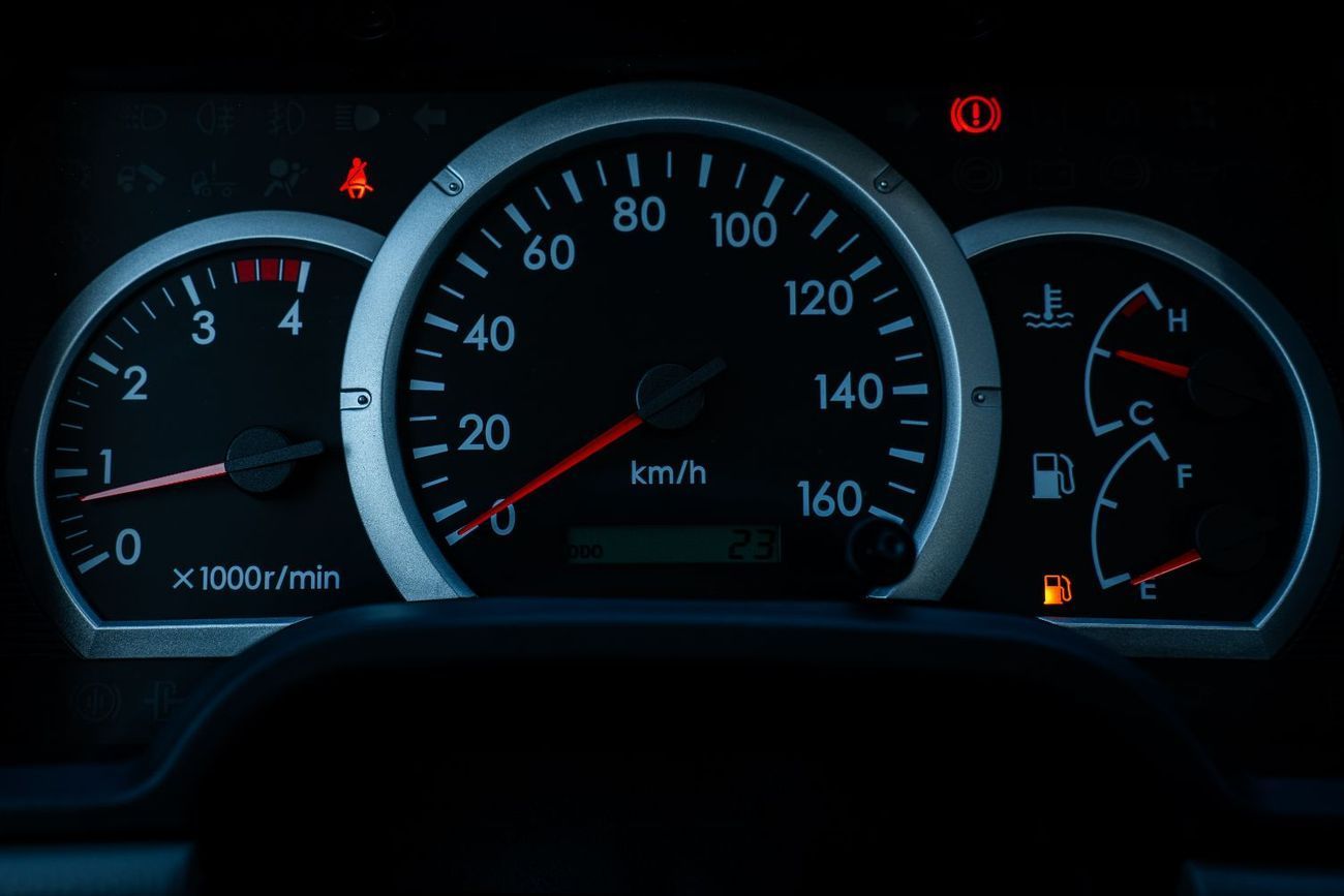 ميتسوبيشي كانتر فان Mitsubishi Fuso Dumb  Model 2026 4.2L Diesel With ABS