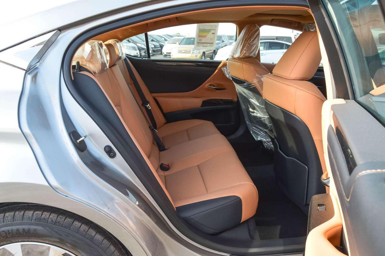 لكزس ES 350 LEXUS ES350 3.5L FWD PETROL SEDAN 2025