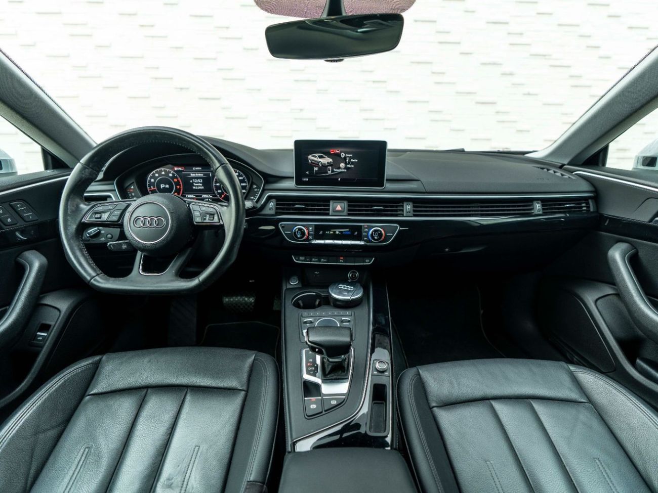 أودي A5 40 TFSI S Line 2.0L (190 HP)