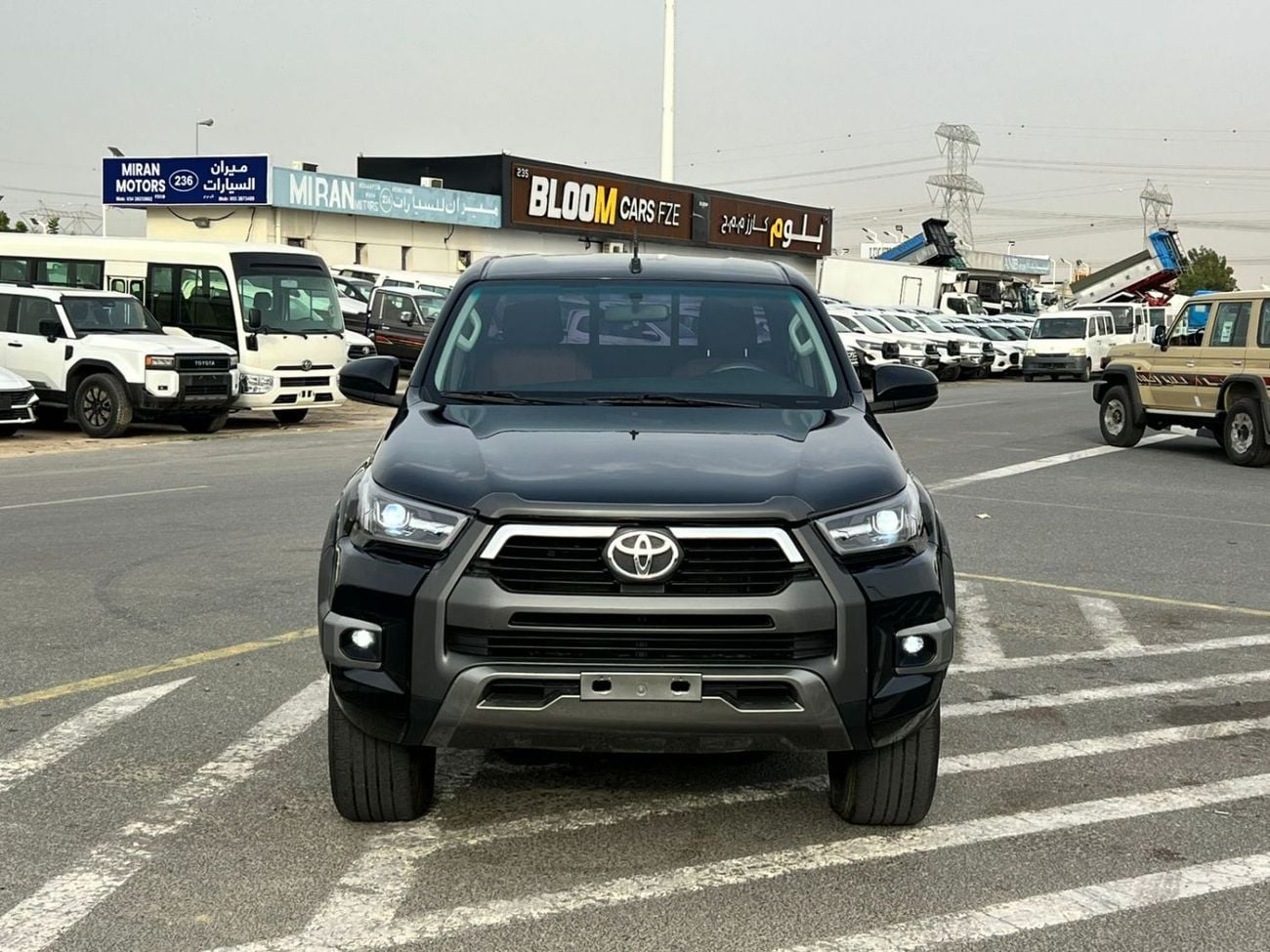 Toyota Hilux 2022 Toyota Hilux GL Adventure Modified - 2.7L V4 - GCC - AWD 4x4- Rear Camera -  Patrol
