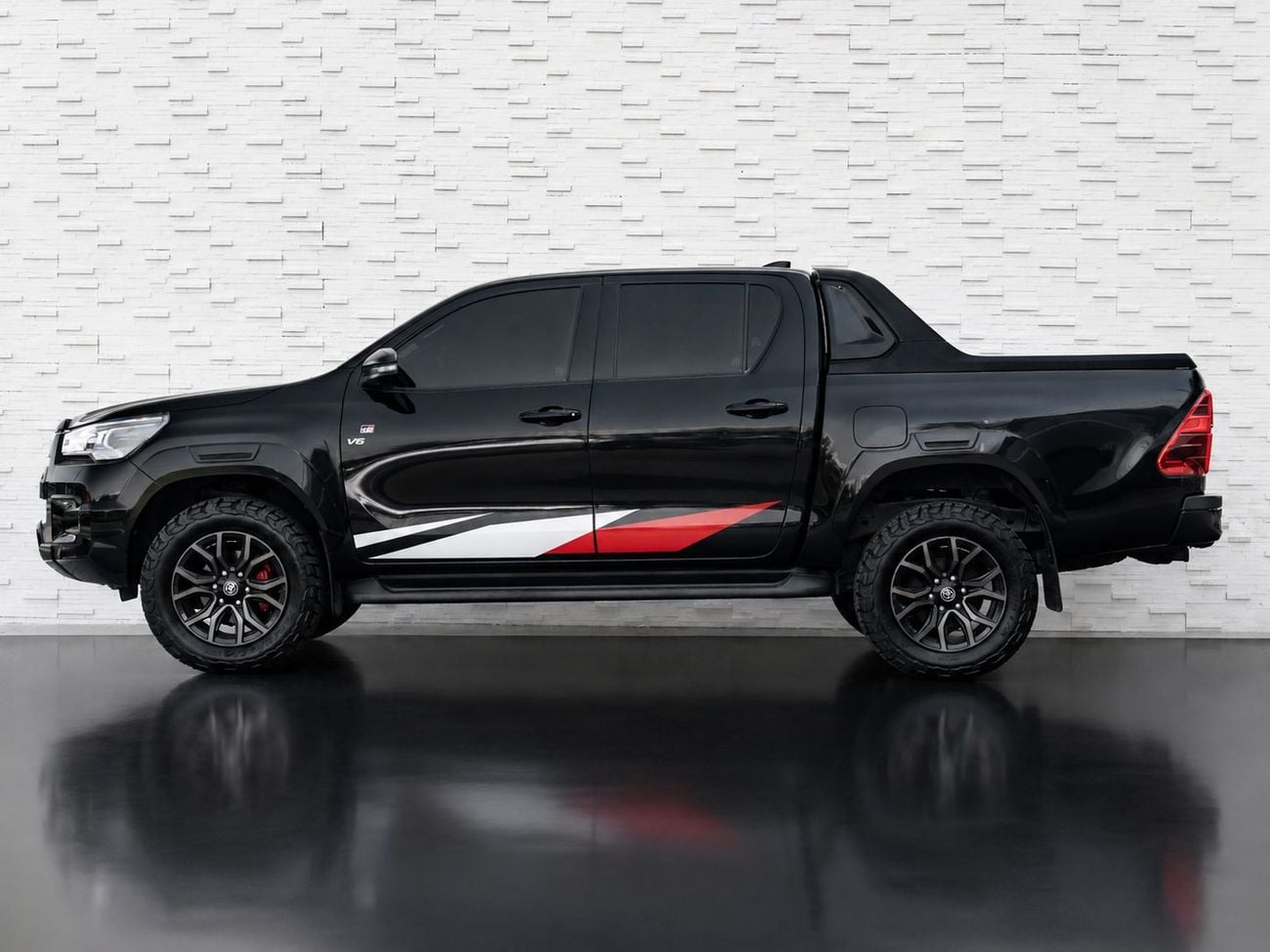 Toyota Hilux GR SPORT