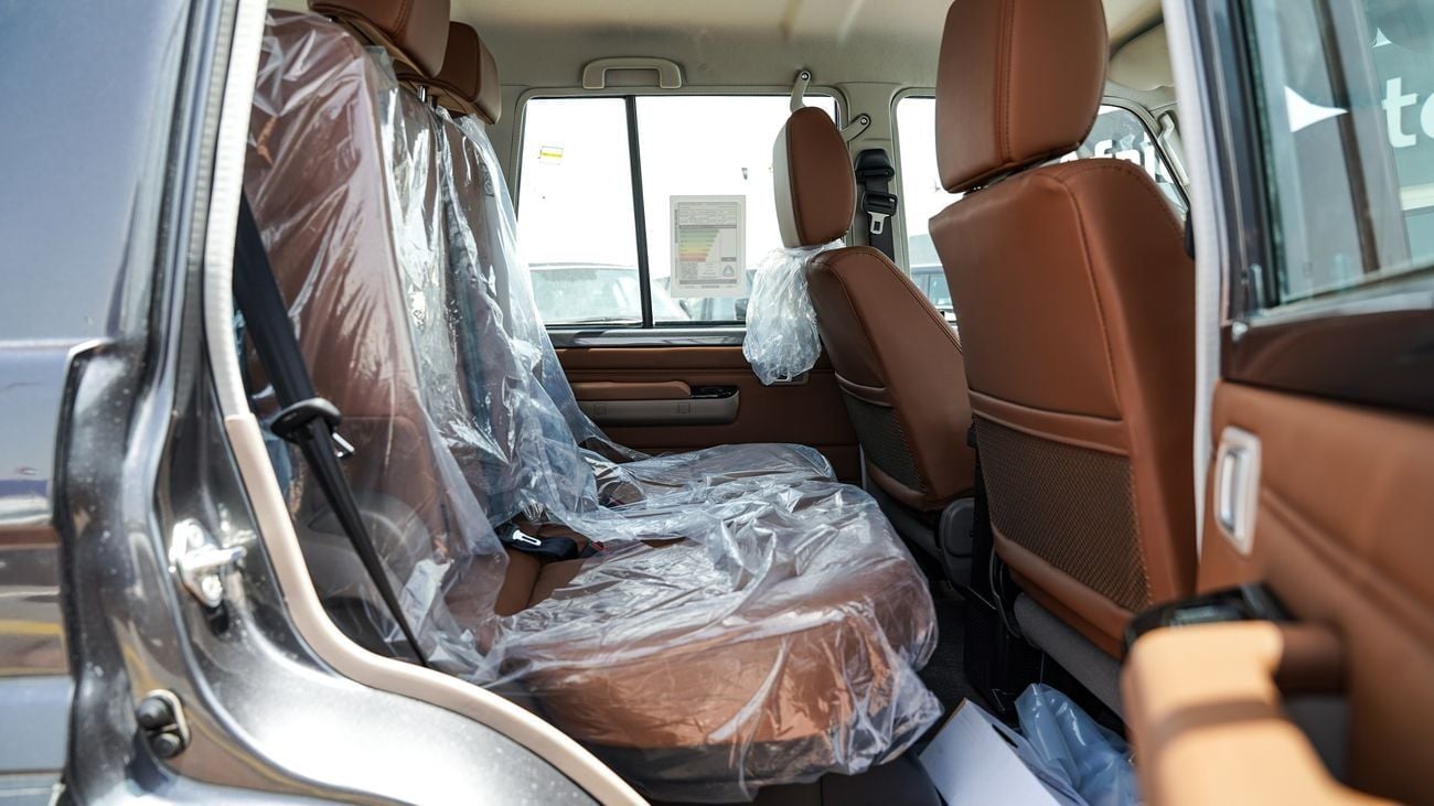 Toyota Land Cruiser LC76 4.0 PETROL AT 2026 FULL