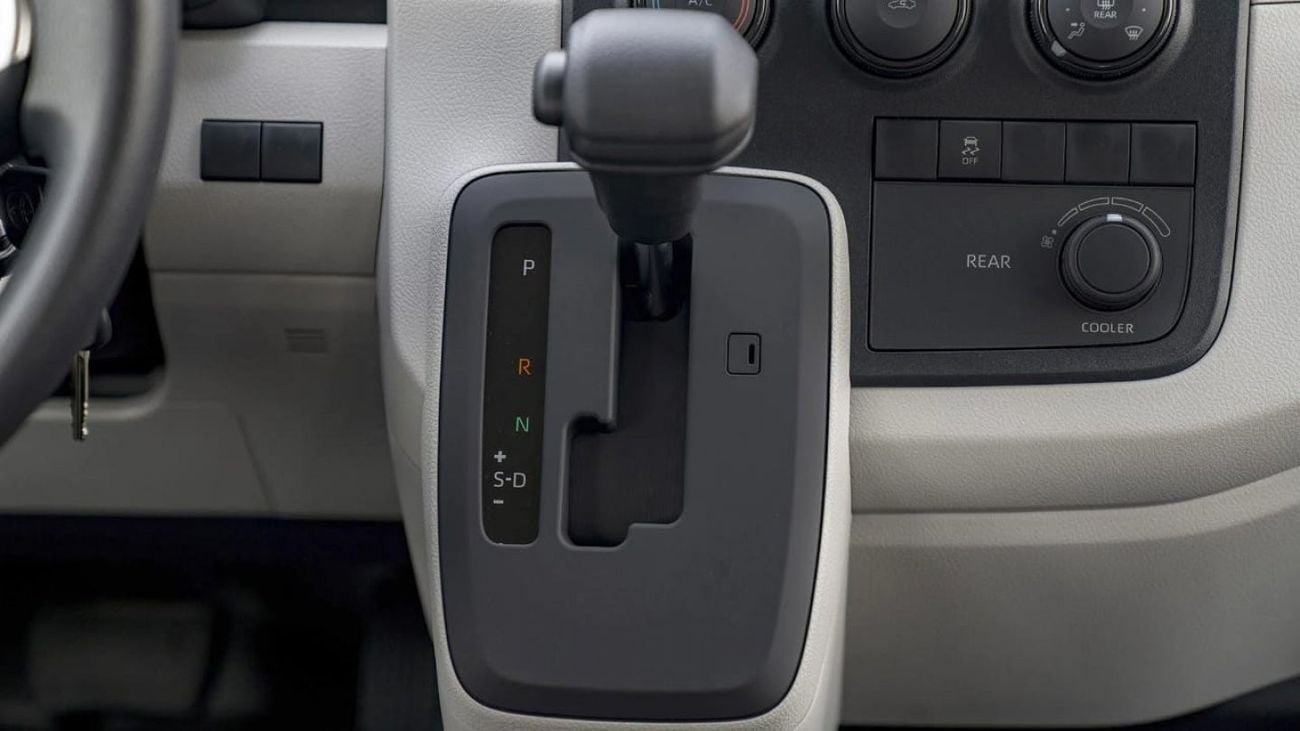 Toyota Hiace HIACE 3.5L AT SET HIROOF