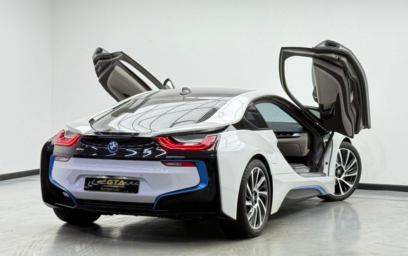 بي أم دبليو i8 Plug-In Hybrid 1.5L 2015 BMW i8, Full BMW Service History, Fully Loaded, Very Low Km, Excellent Cond