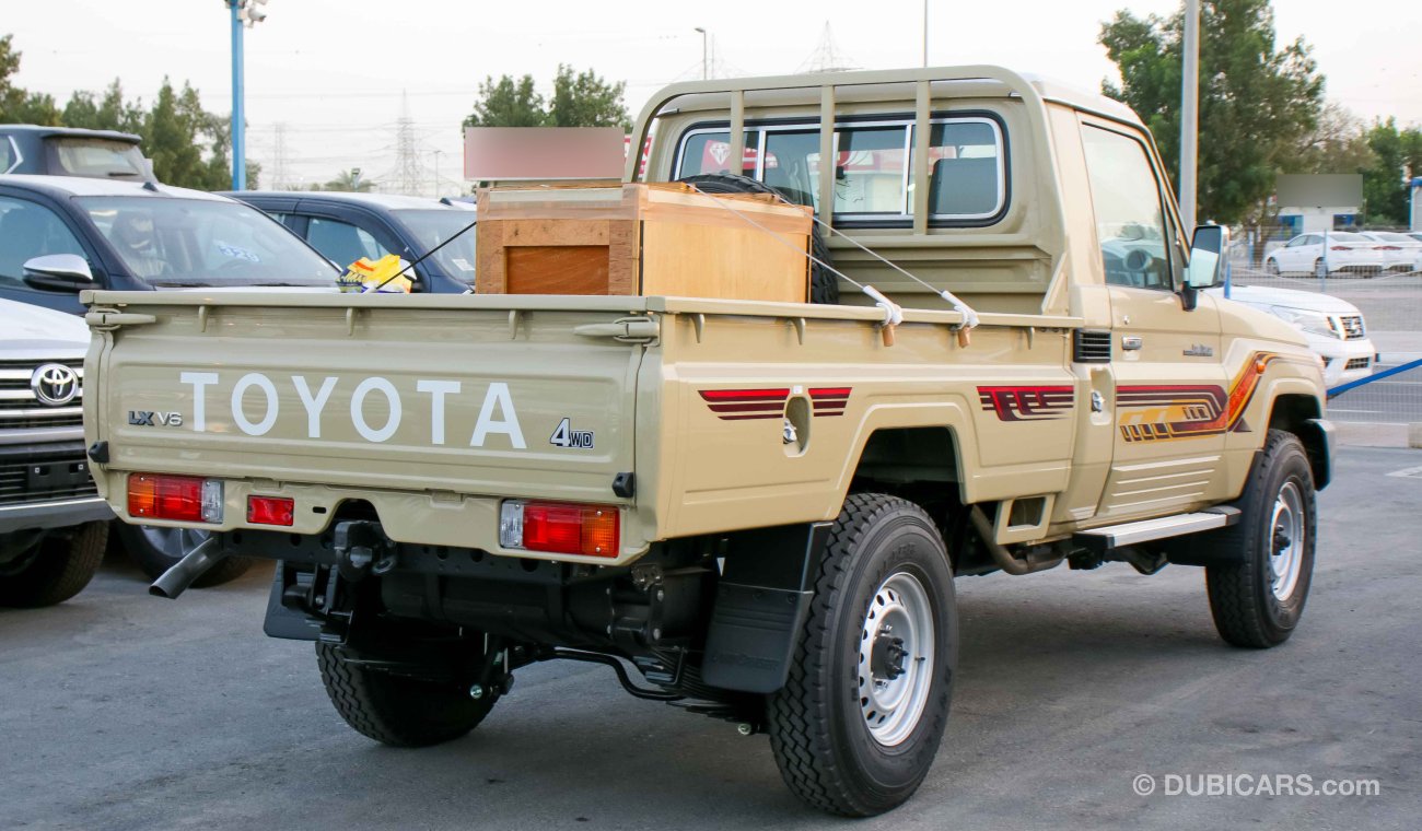 Toyota Land Cruiser Pick Up تويوتا لاندكروزر LX V6 4.0L - diff lock - winch