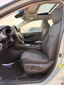 Toyota RAV4 XLE 2.5 L Full option Sunroof, push start