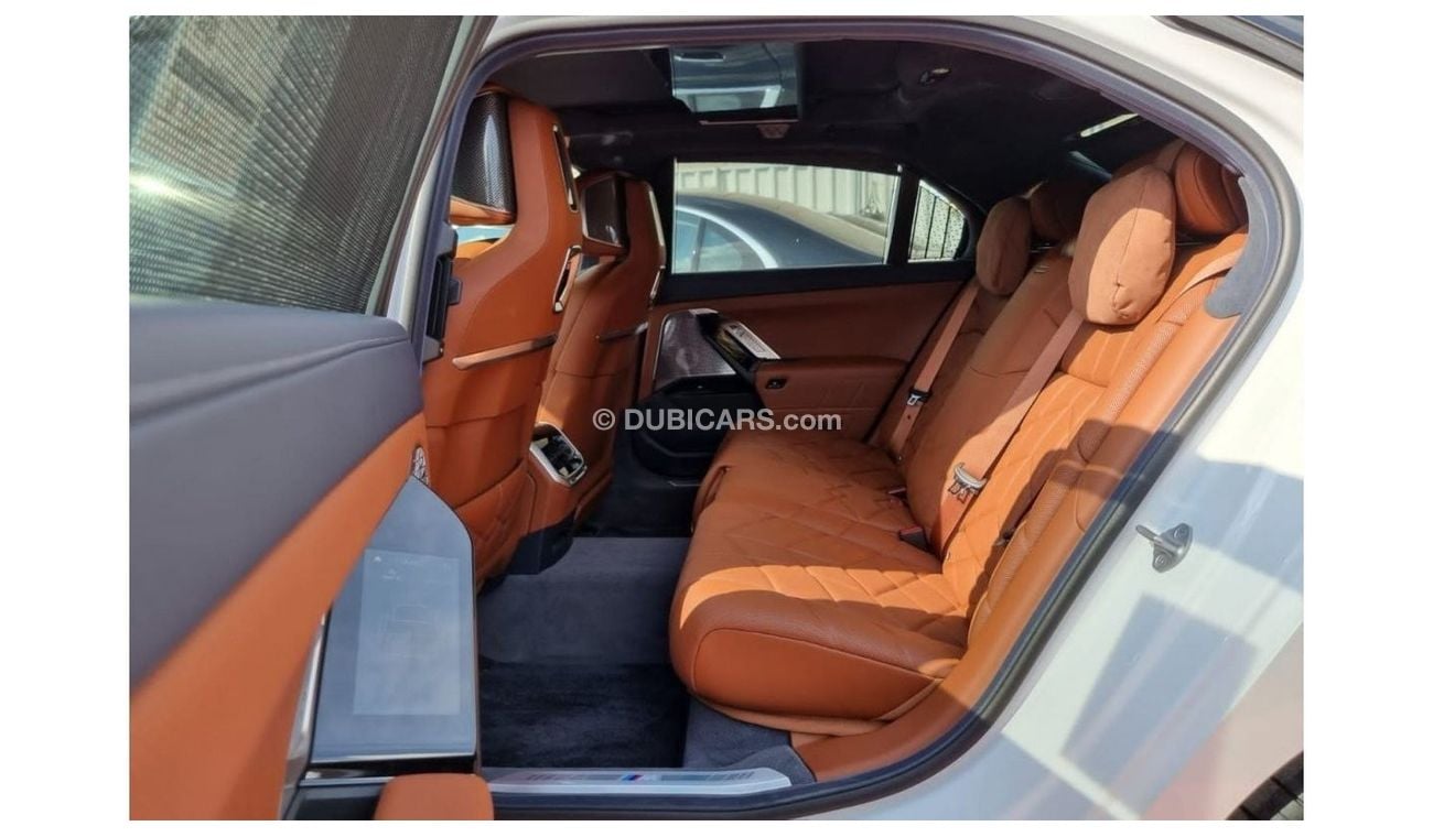 BMW 760Li i xDrive 5 Years W&S  M Sport 2023 GCC