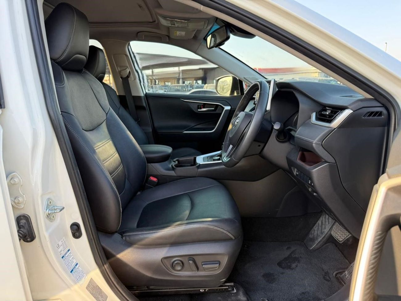 Toyota RAV4 SUNROOF | REAR VIEW CAMERA | 2.5L PETROL | HYBRID | AWD | RHD | 2021 | MEMORY SEAT