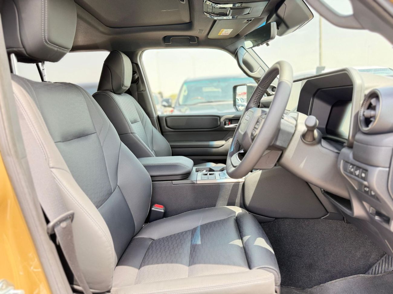 Toyota Prado Toyota Prado 2025 4x4 diesel 2.8L RHD 7seaters 5doors yellow colour