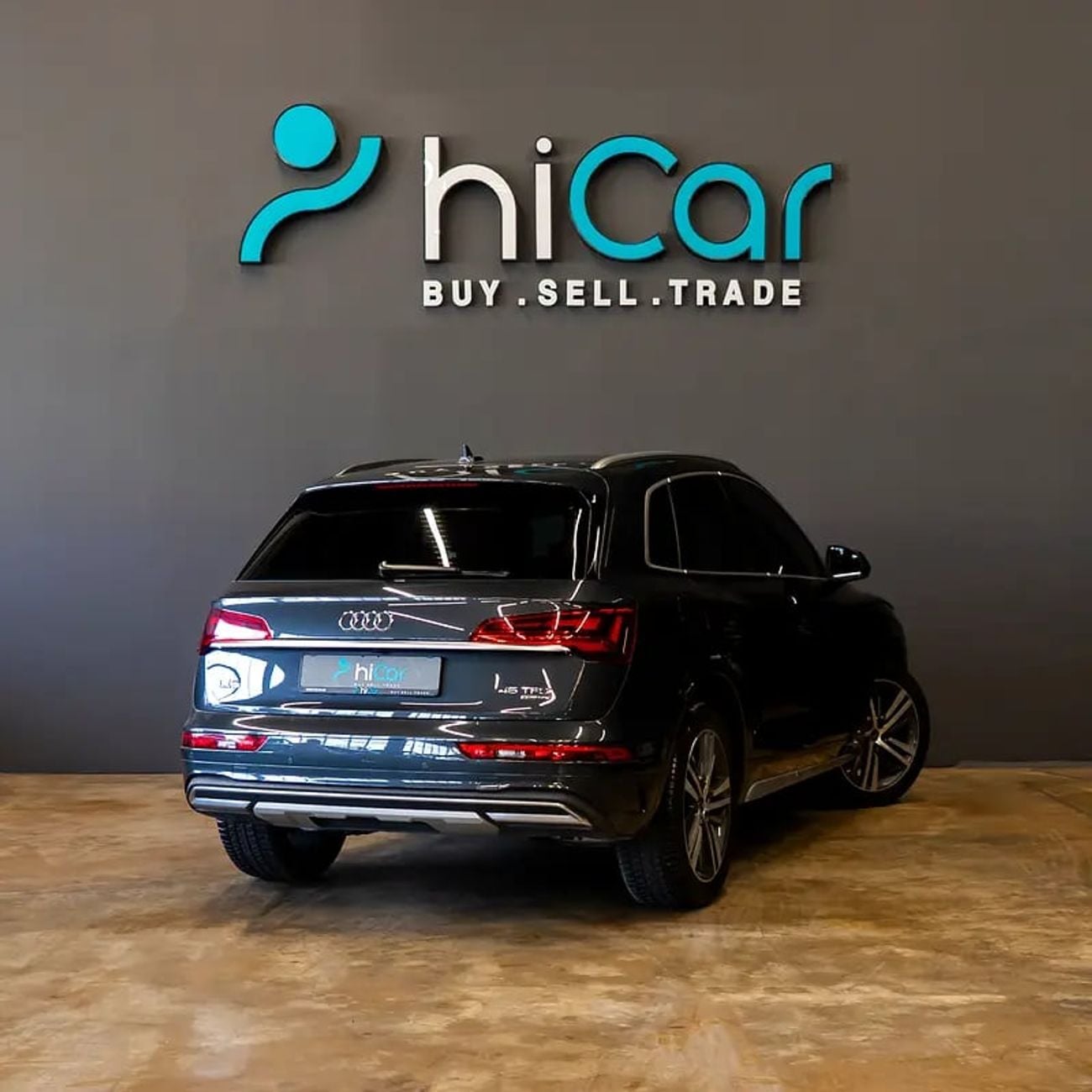 أودي Q5 45 TFSI Quattro Design 2.0L 3,161 pm • 0% Downpayment • 45Tfsi • Agency Warranty And Service Package