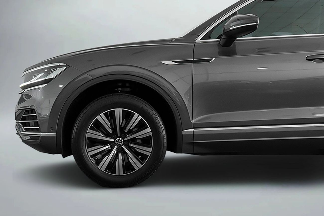 فولكس واجن طوارق 2023 Volkswagen Touareg Atmosphere / Volkswagen Warranty & Service Pack