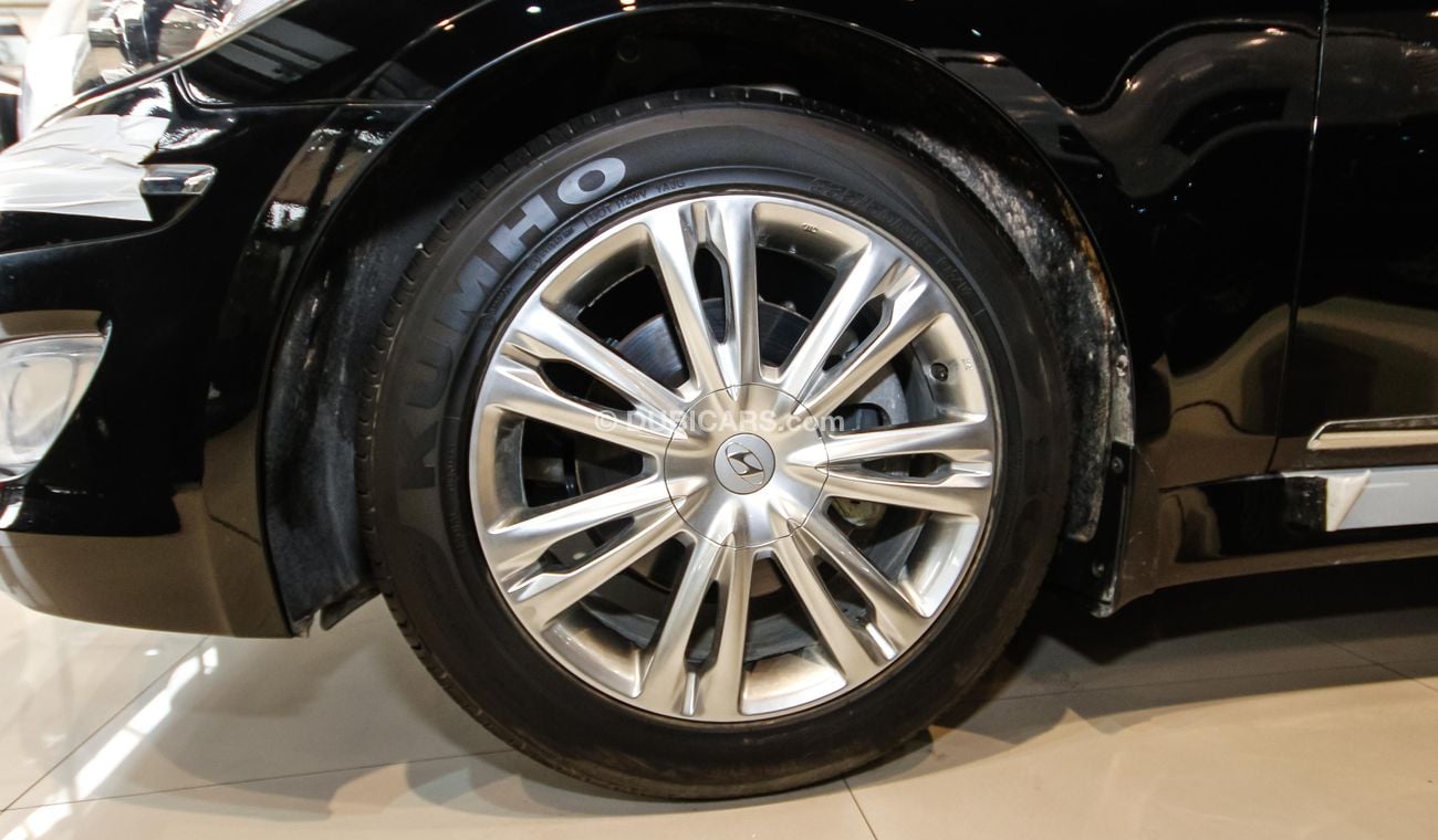 Hyundai Genesis 3.3