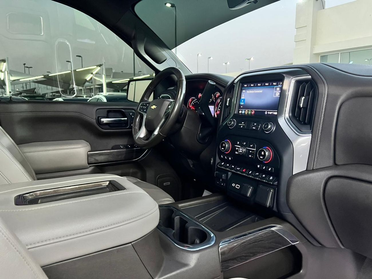 Chevrolet Silverado Chevrolet silverado LTZ Model 2020 Gcc specs