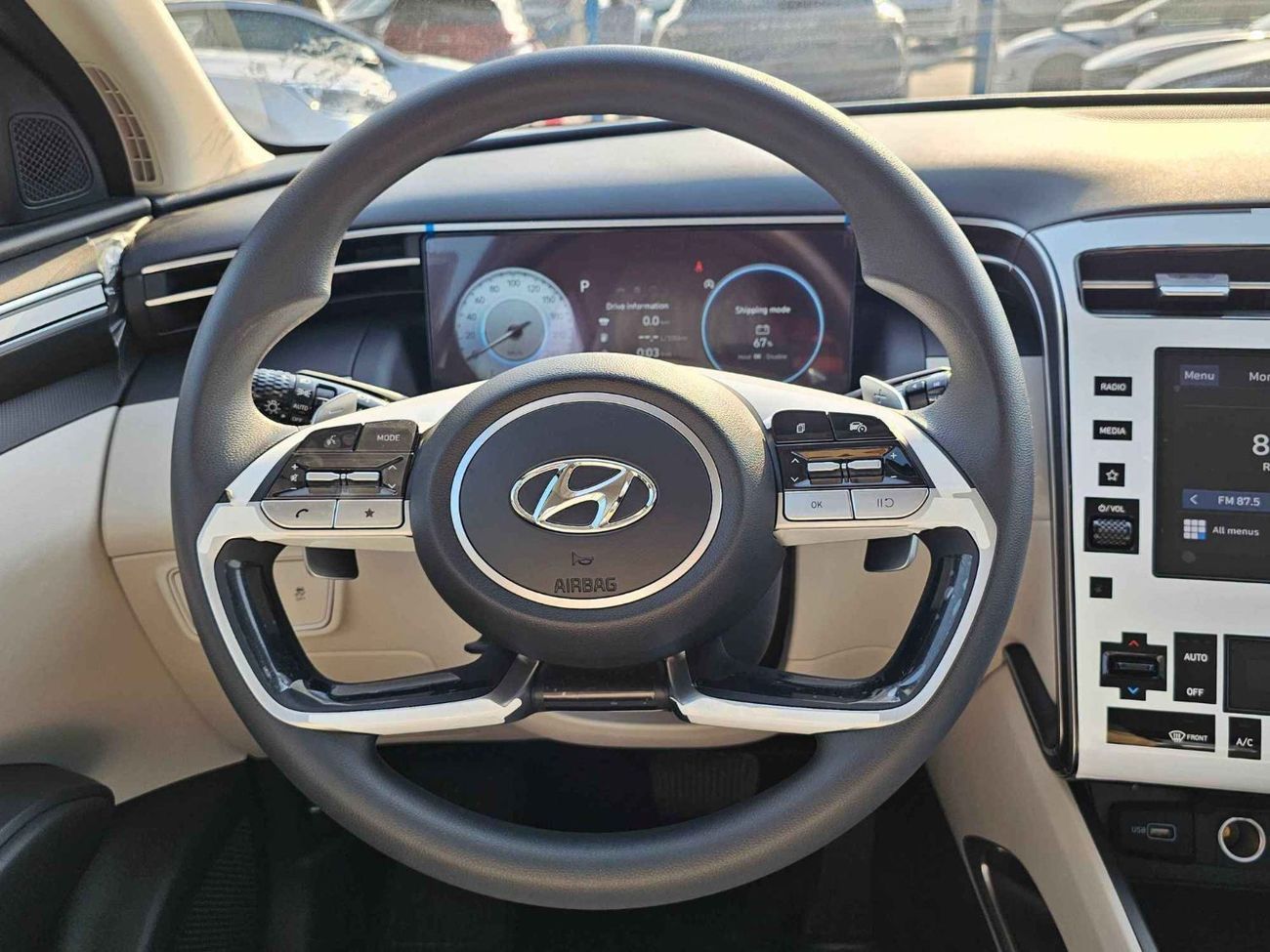 Hyundai Tucson 1.6L V4 PETROL / PUSH START / DVD CAMERA / PANORAMIC ROOF / FULL OPTION  (CODE# TC16FO)
