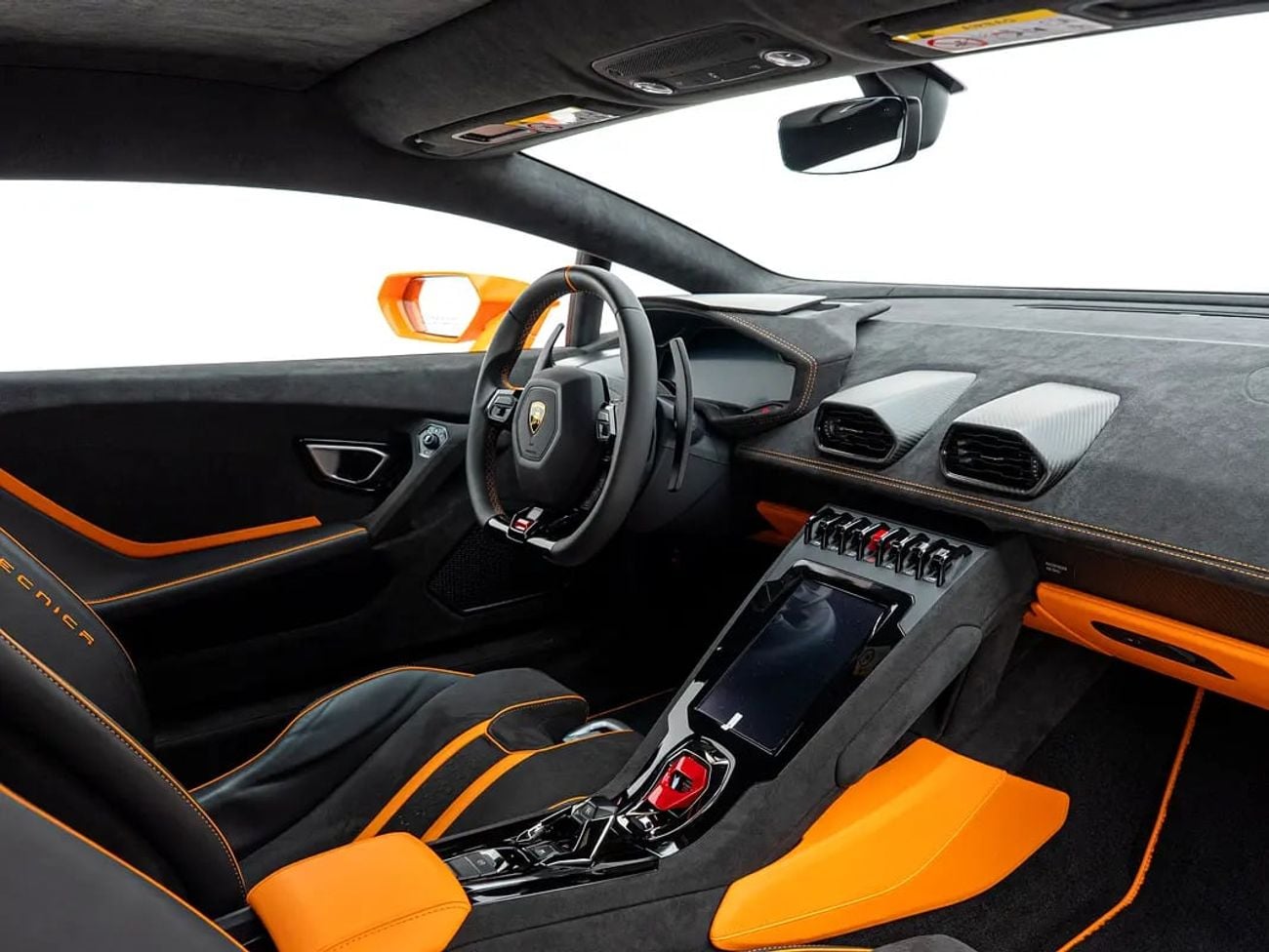 Lamborghini Huracan Tecnica | GCC Specs | Dealer Warranty Service Contract